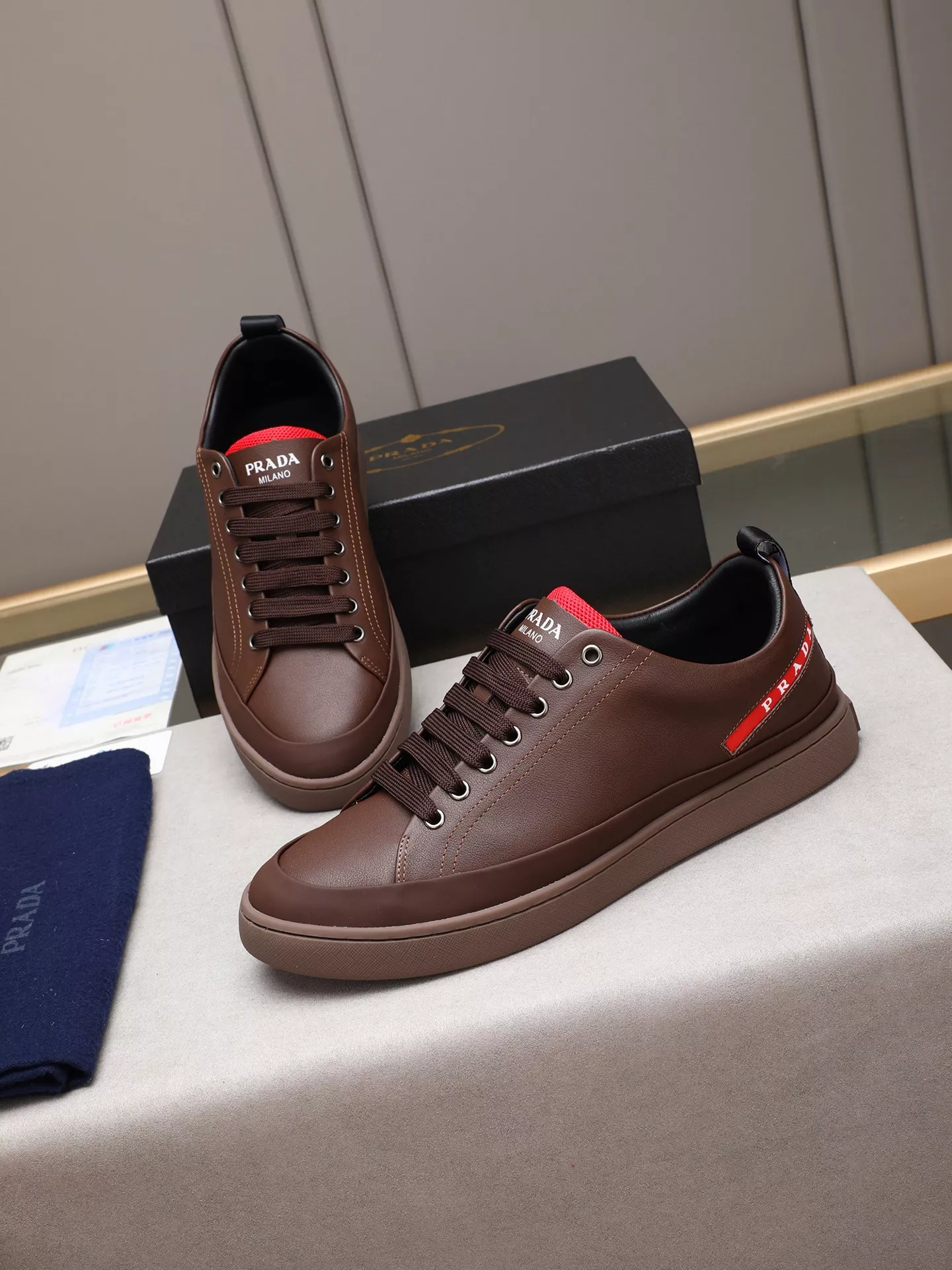 Prada Casual Shoes For Men Elegant 3909