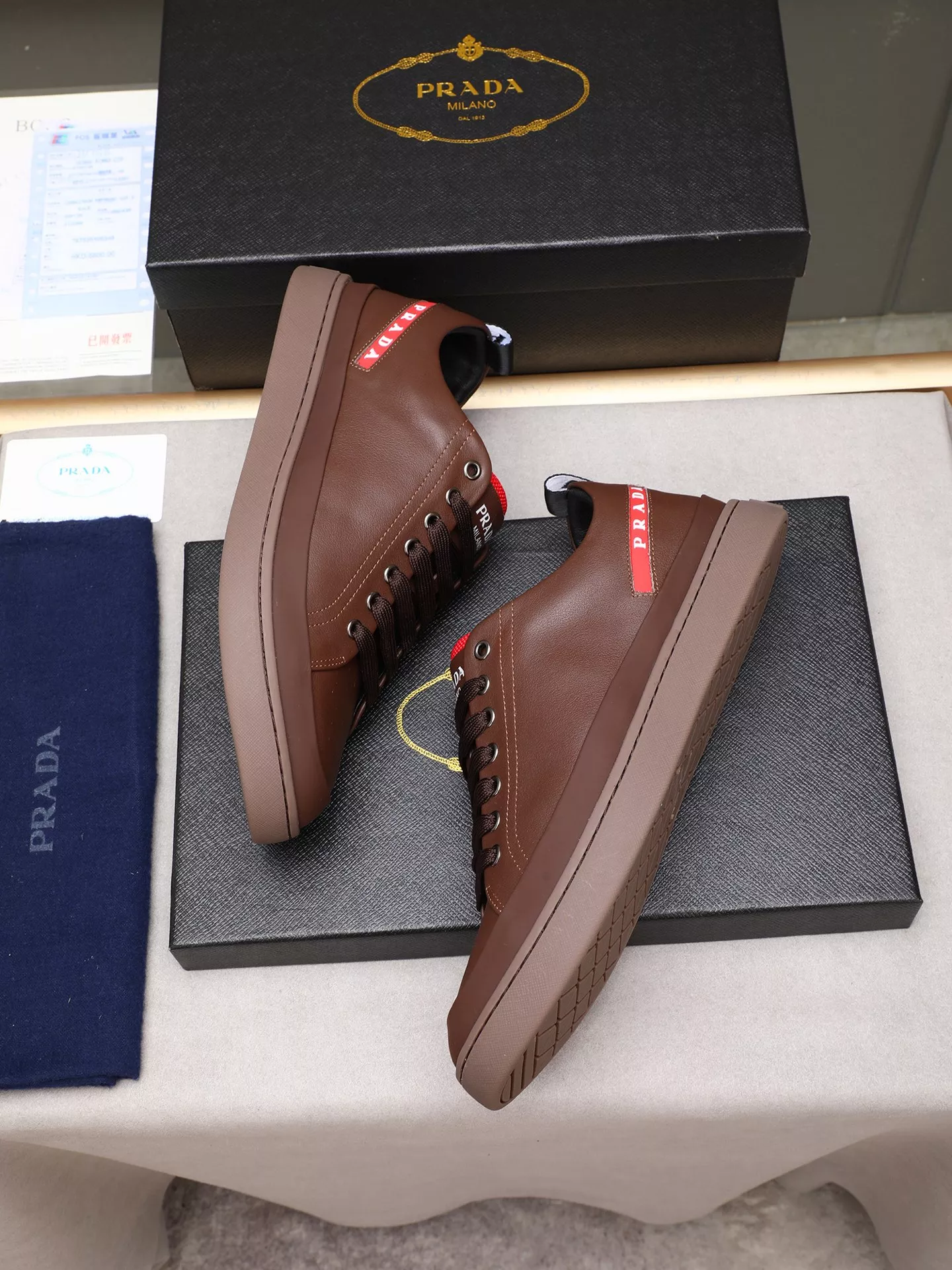 Prada Casual Shoes For Men Elegant 3909