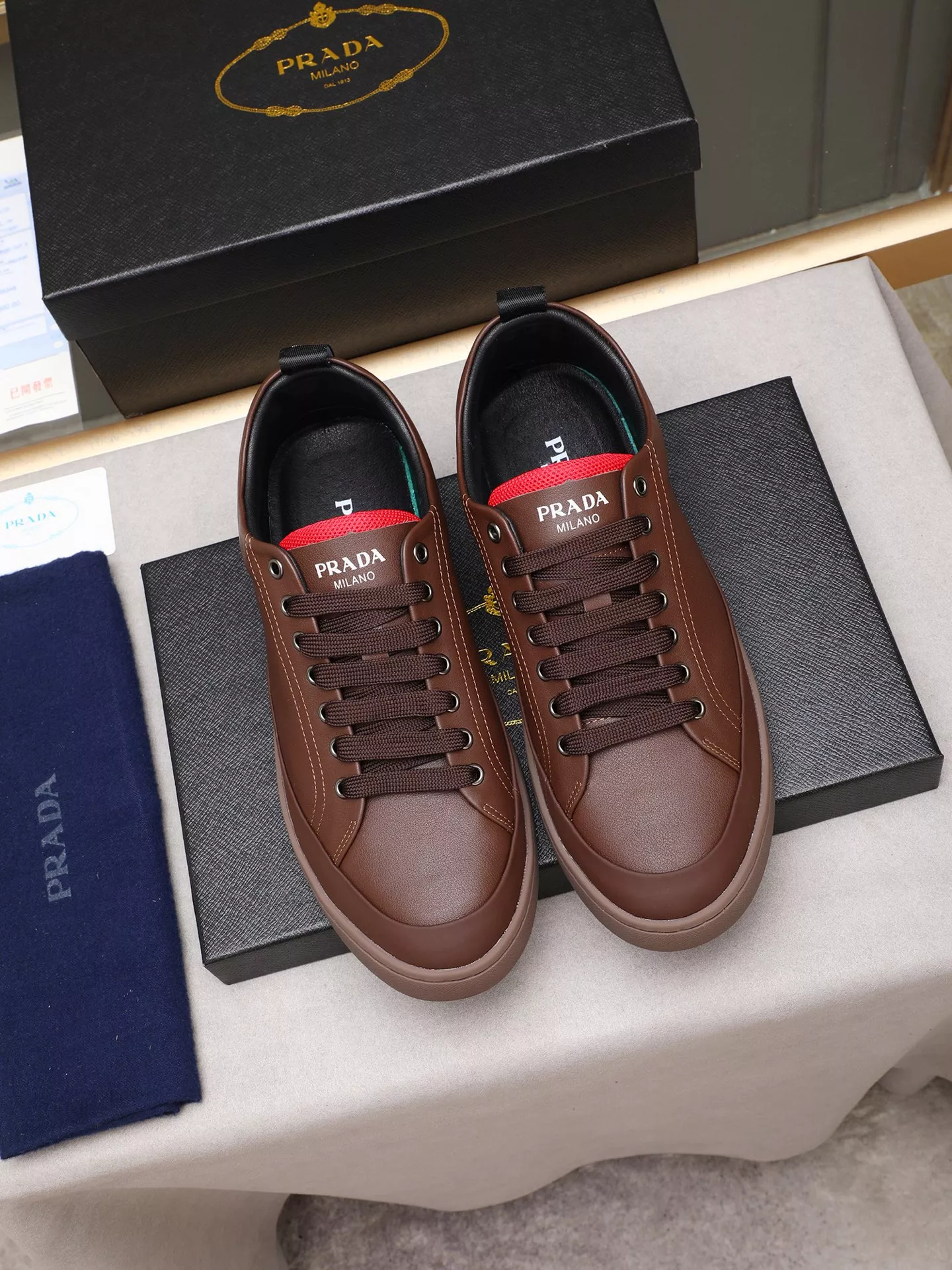 Prada Casual Shoes For Men Elegant 3909