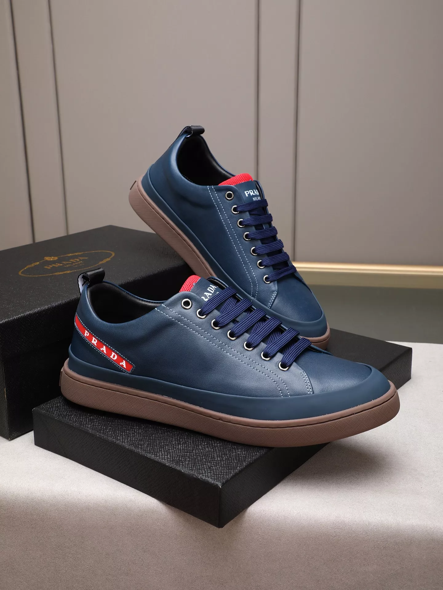 Prada Casual Shoes For Men EyeCatching 1799