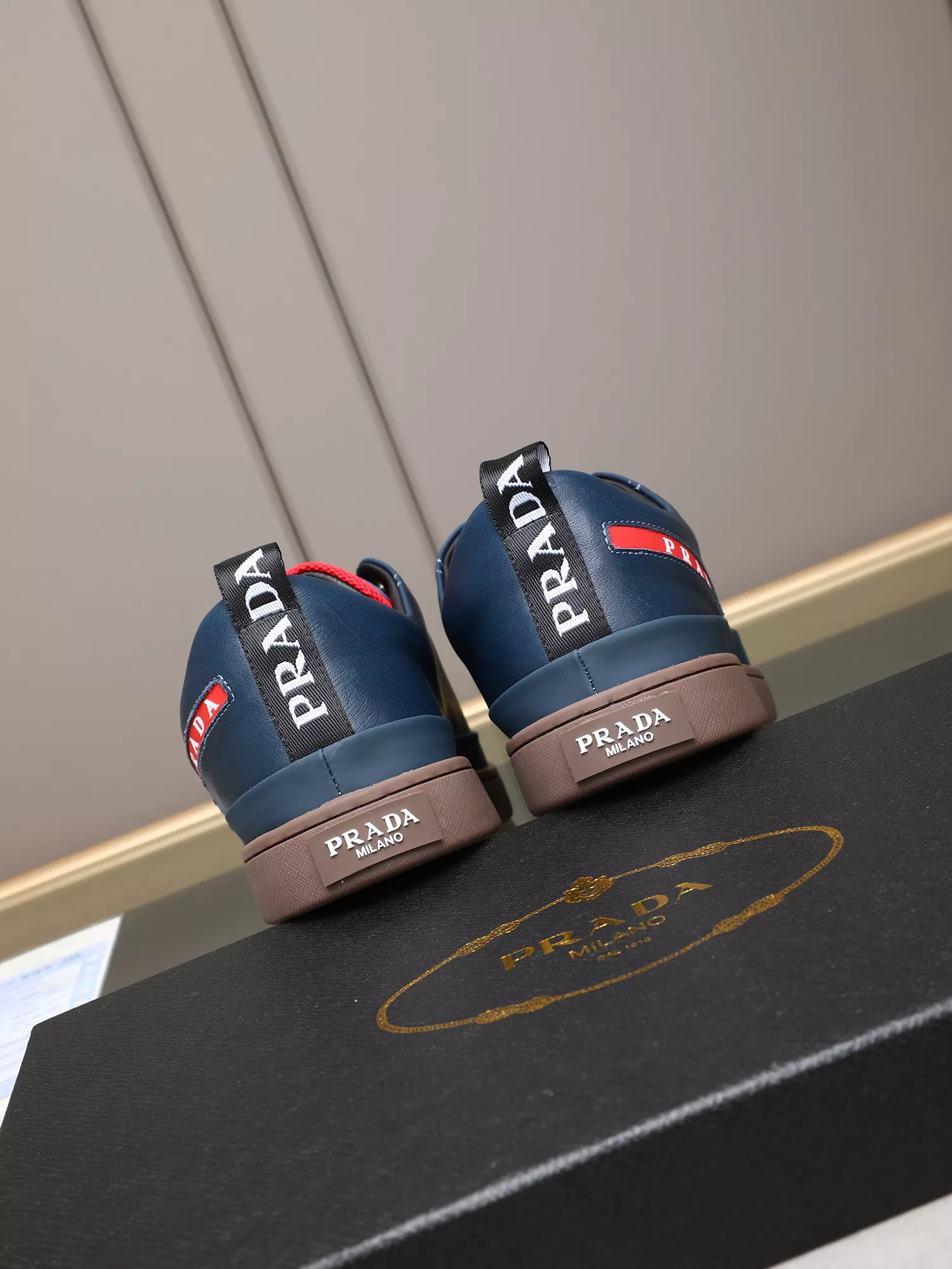 Prada Casual Shoes For Men EyeCatching 1799