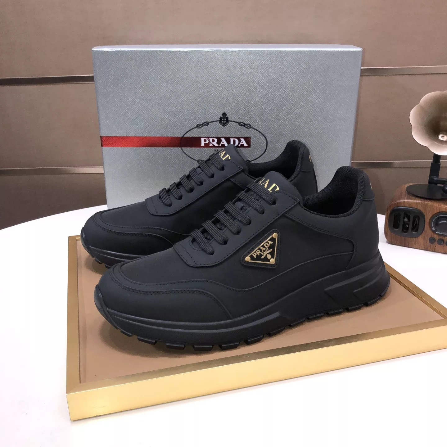 Prada Casual Shoes For Men EyeCatching 2057