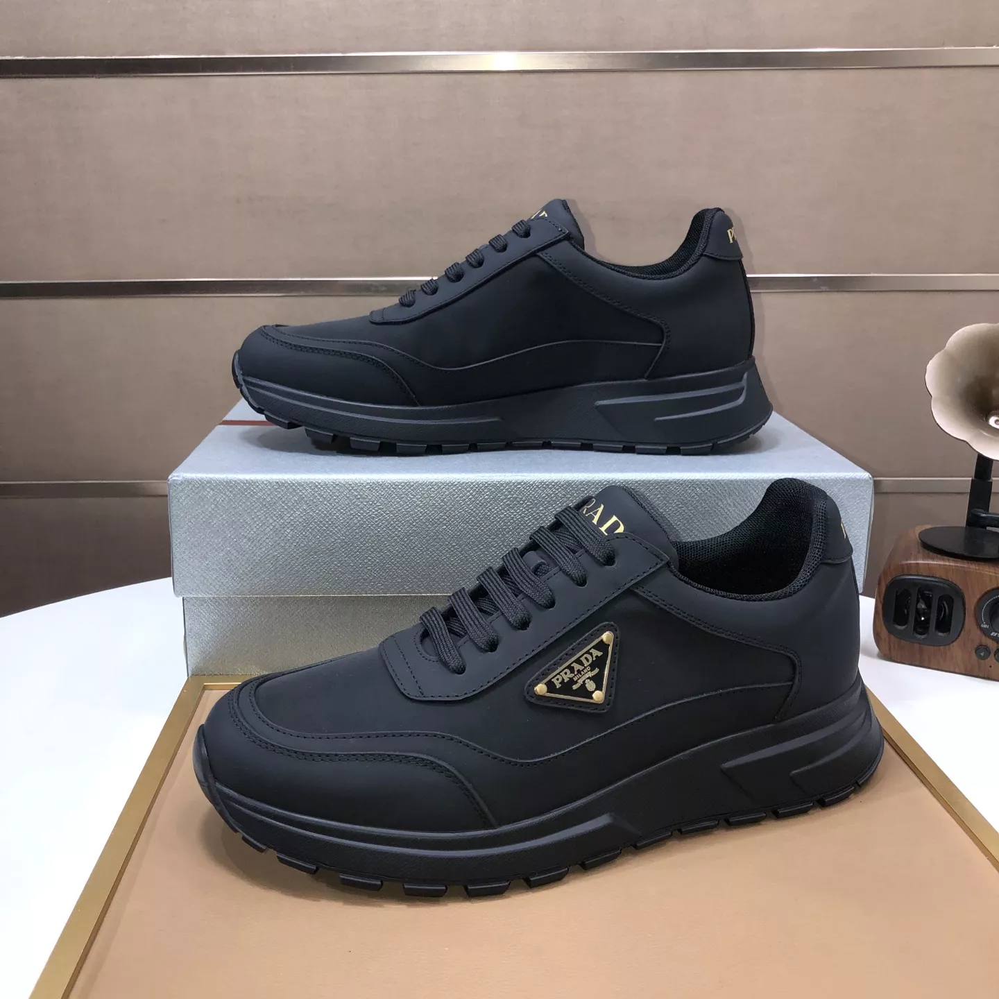 Prada Casual Shoes For Men EyeCatching 2057