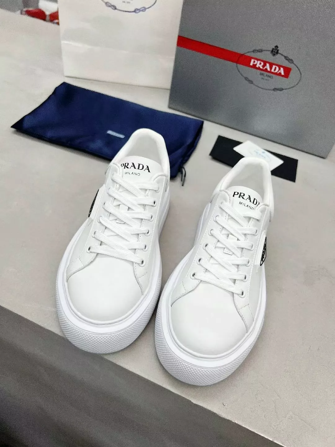 Prada Casual Shoes For Men EyeCatching 6429