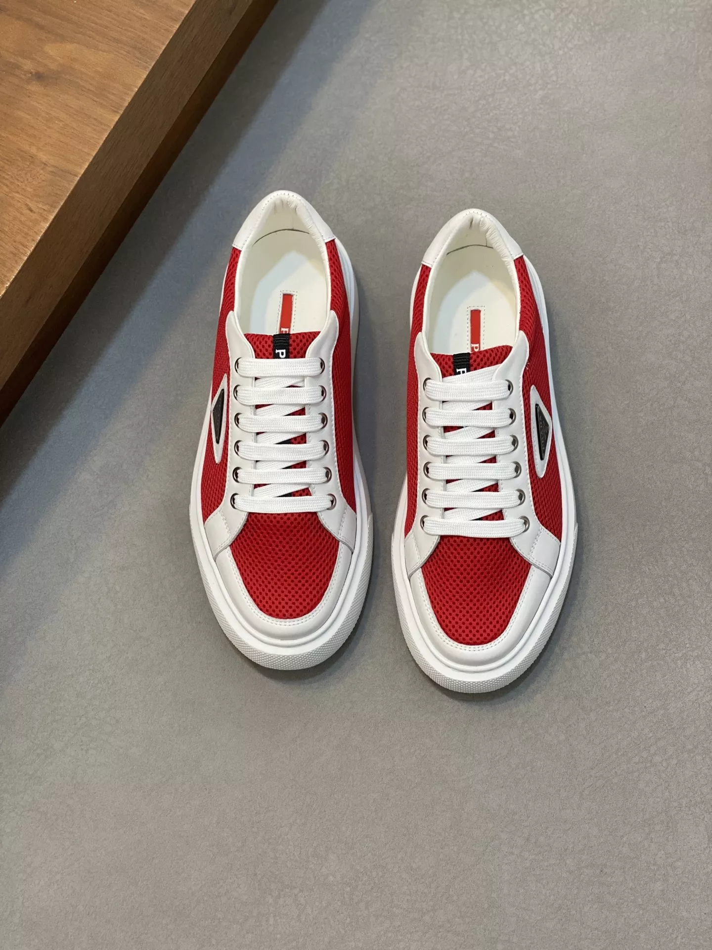 Prada Casual Shoes For Men Flexible 7668