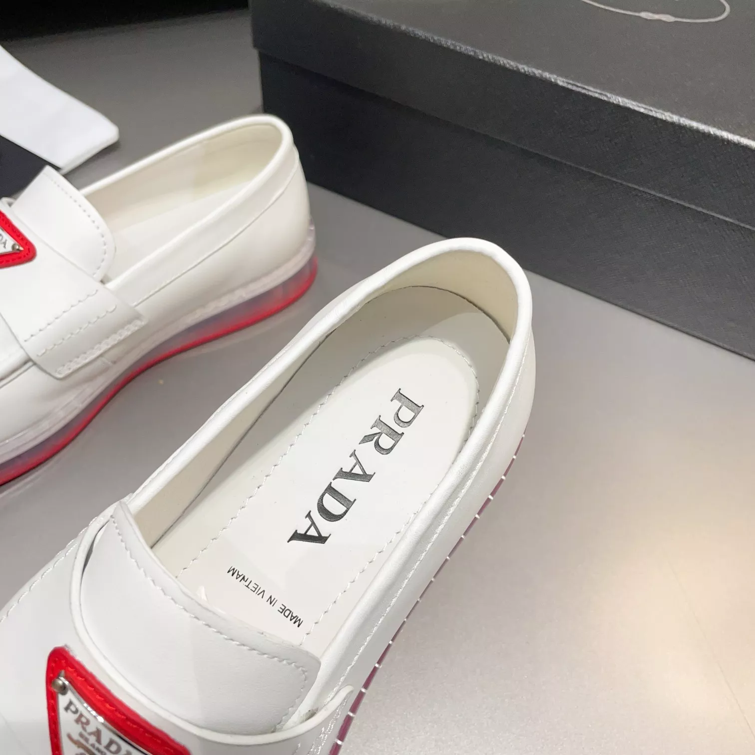 Prada Casual Shoes For Men Functional 3837