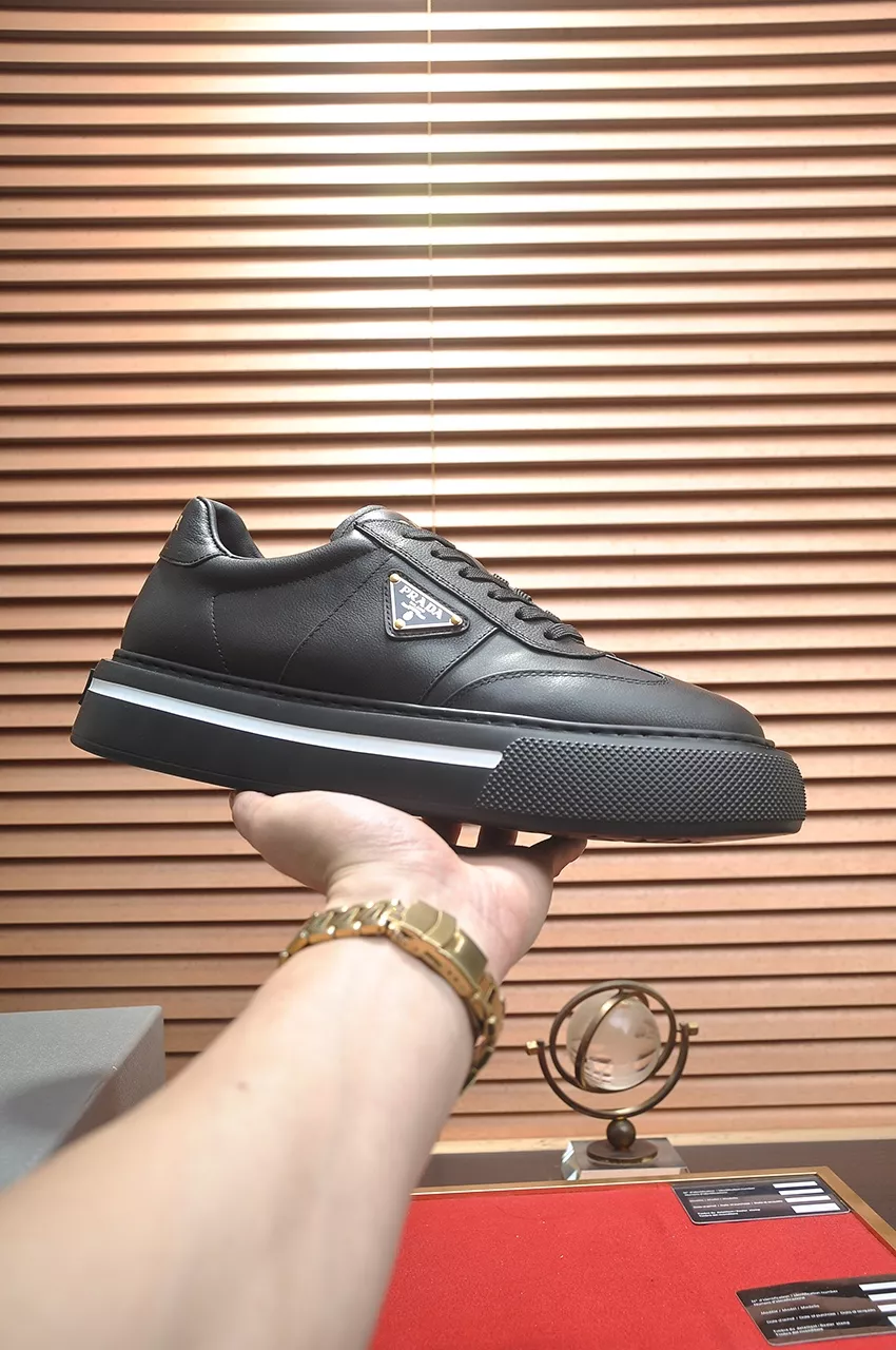 Prada Casual Shoes For Men Functional 9711