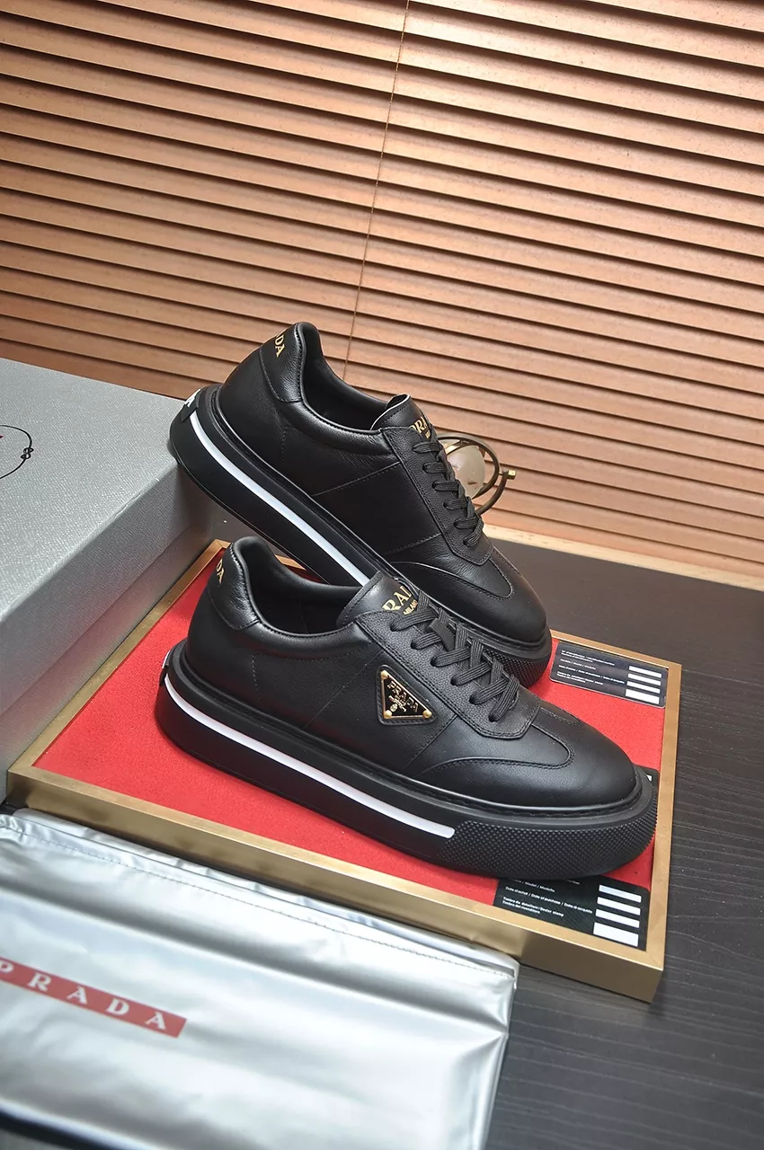 Prada Casual Shoes For Men Functional 9711