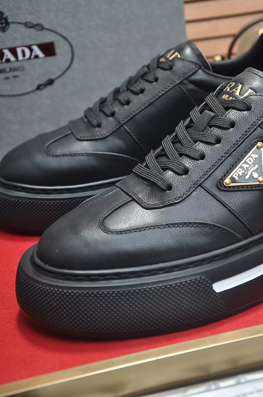 Prada Casual Shoes For Men Functional 9711