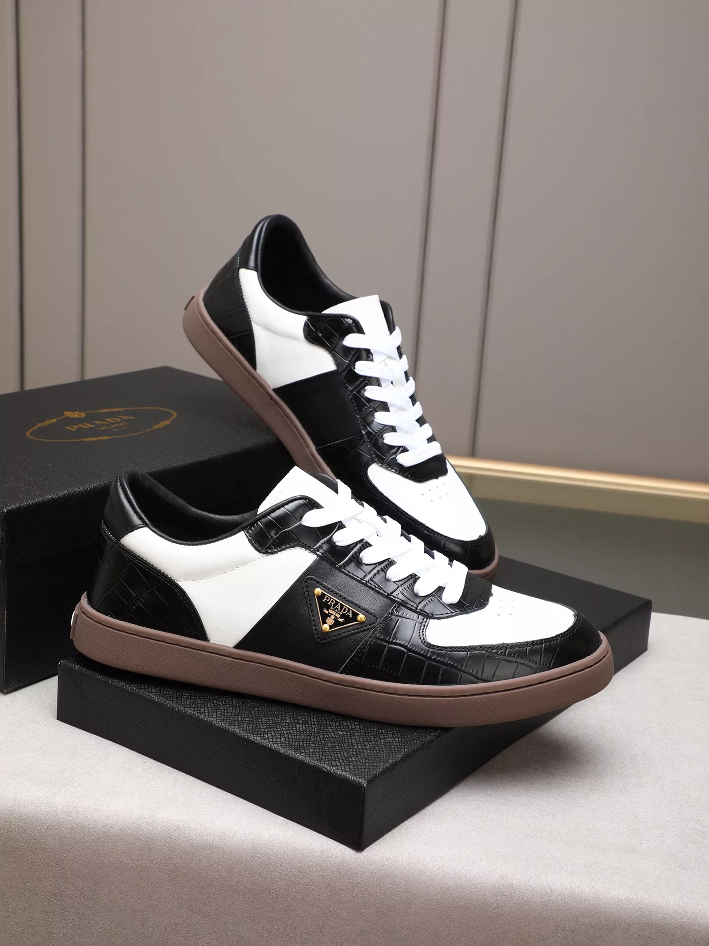 Prada Casual Shoes For Men GoAnywhere 5446