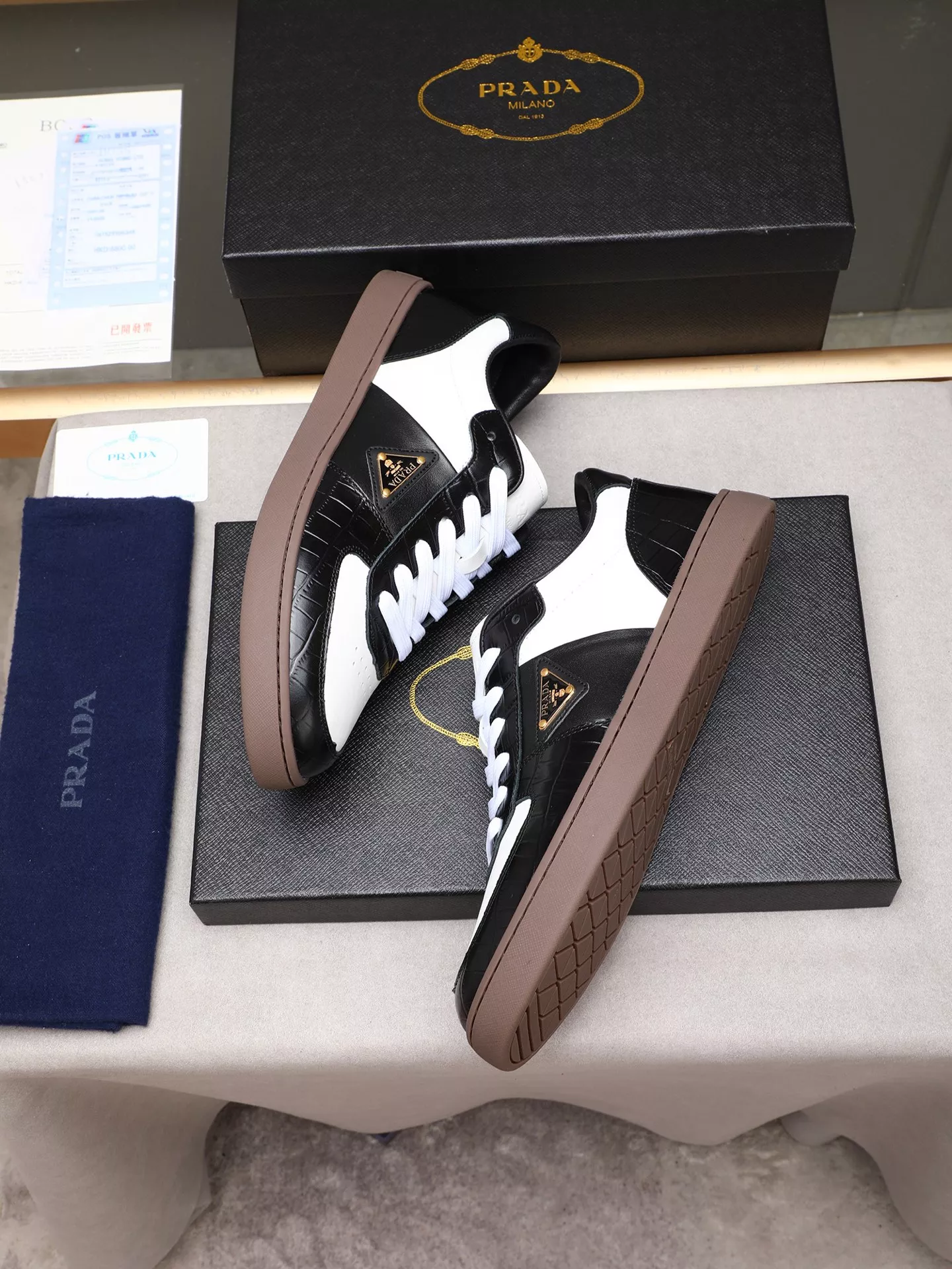 Prada Casual Shoes For Men GoAnywhere 5446