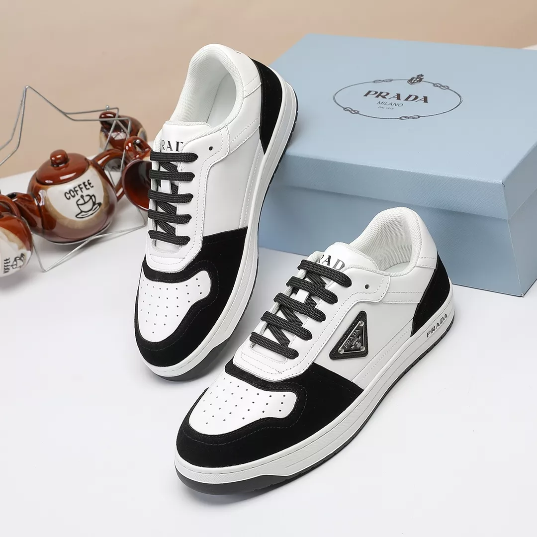 Prada Casual Shoes For Men Minimalist 4377