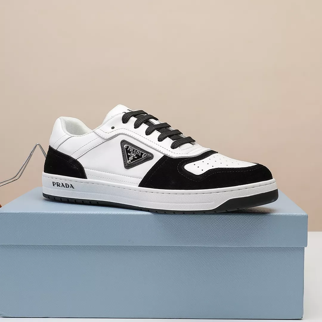 Prada Casual Shoes For Men Minimalist 4377