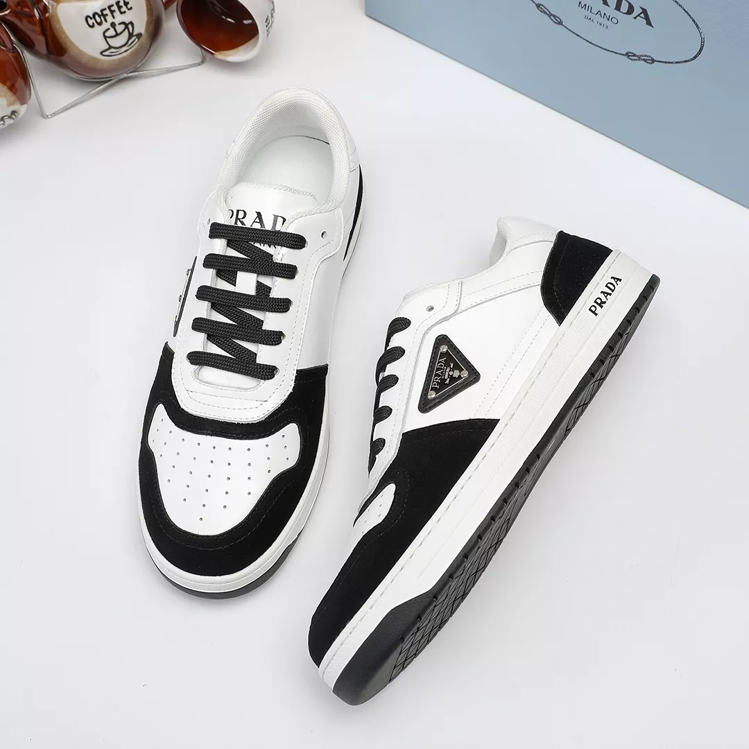Prada Casual Shoes For Men Minimalist 4377
