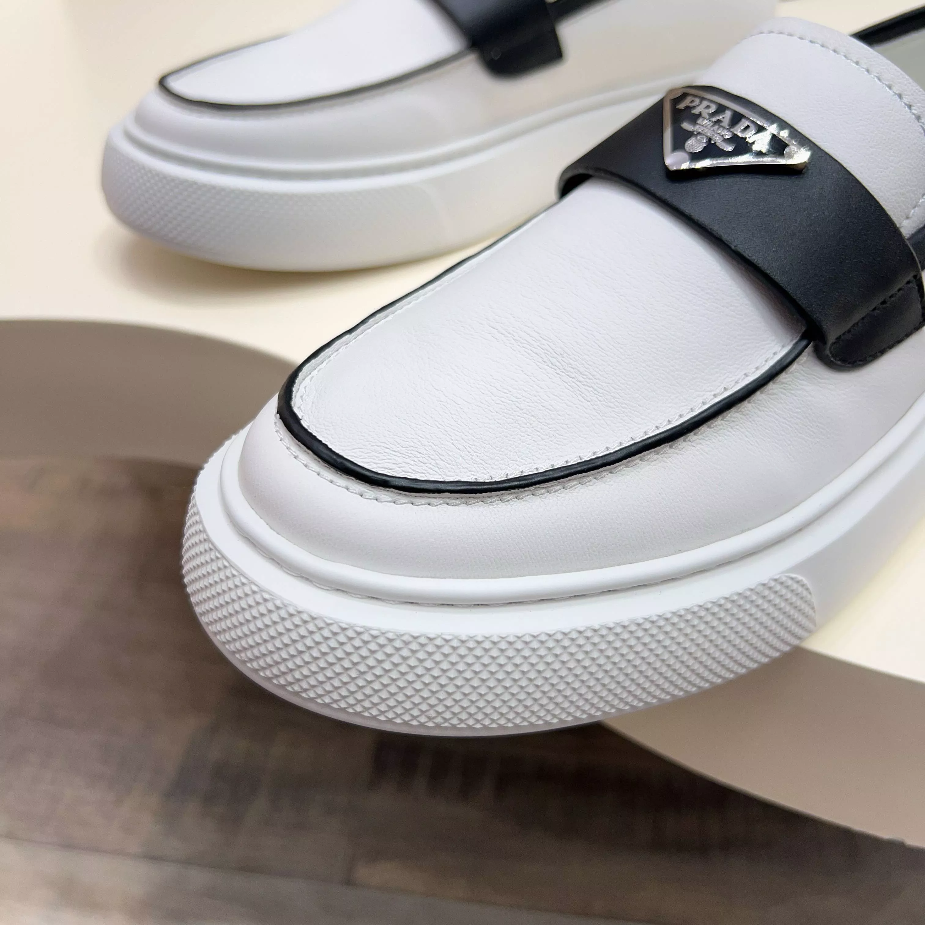 Prada Casual Shoes For Men NewStyle 2841