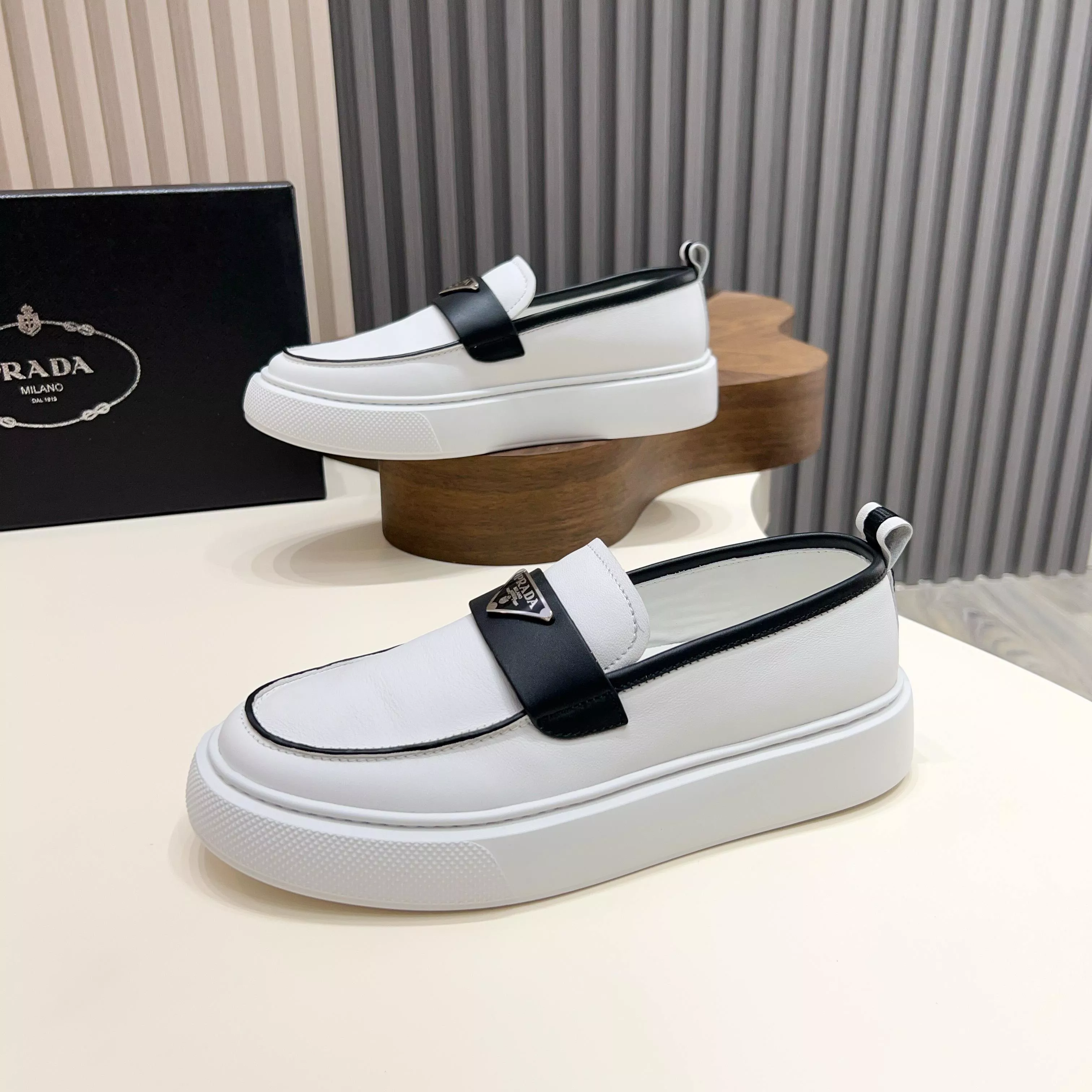 Prada Casual Shoes For Men NewStyle 2841