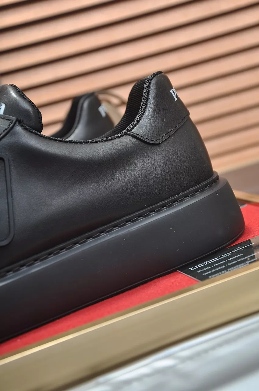 Prada Casual Shoes For Men Popular 9970