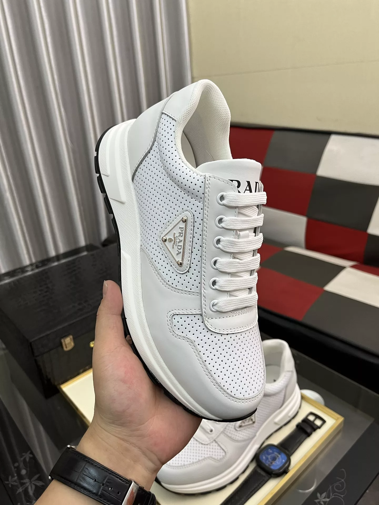 Prada Casual Shoes For Men Practical 4286