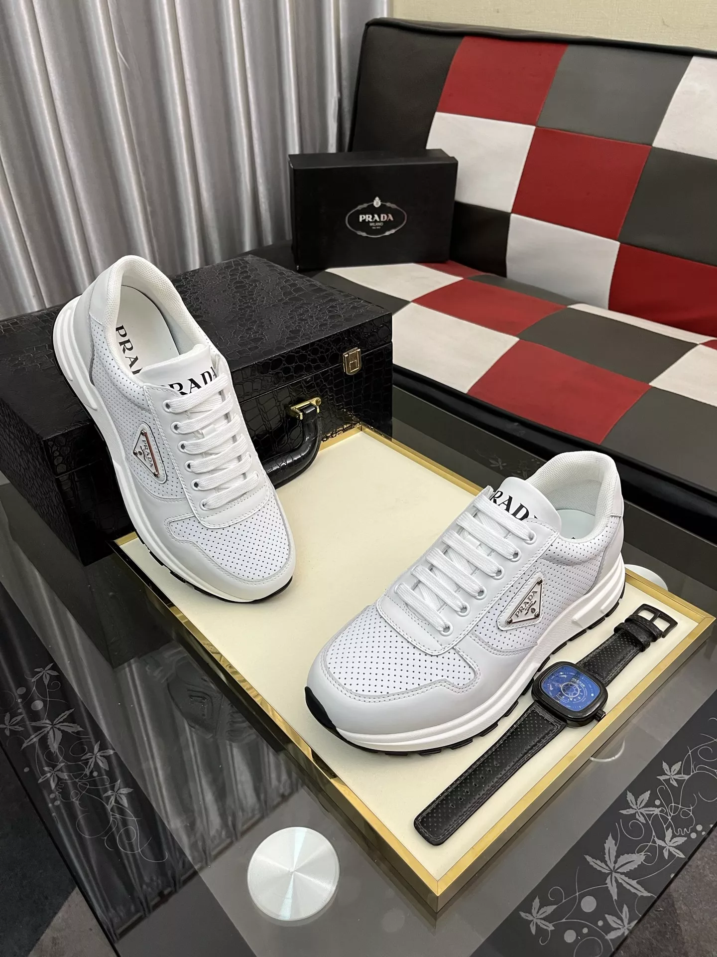Prada Casual Shoes For Men Practical 4286