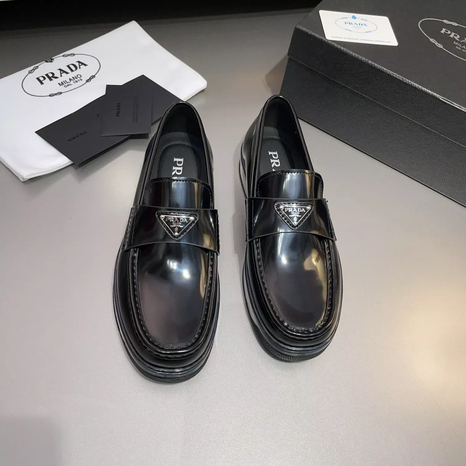 Prada Casual Shoes For Men Soft 3709