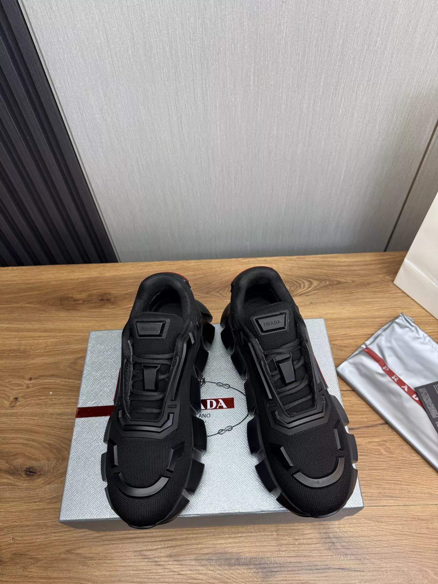 Prada Casual Shoes For Men Sophisticated 3935