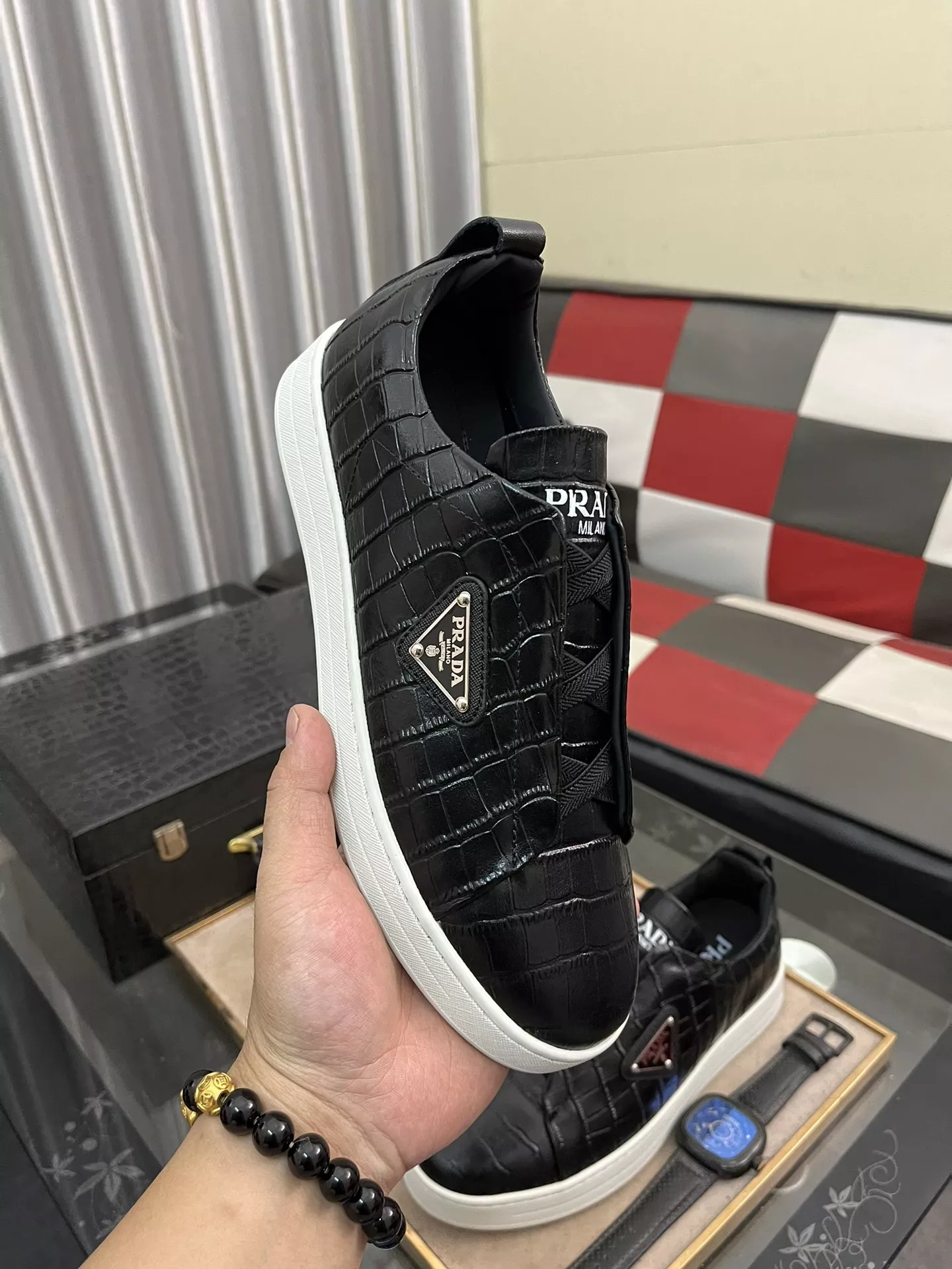 Prada Casual Shoes For Men Timeless 5979