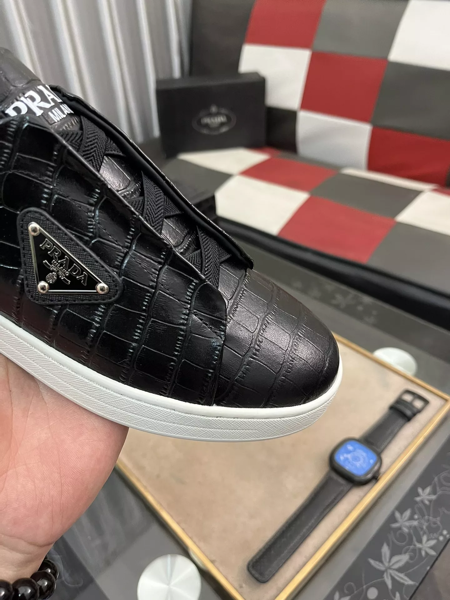 Prada Casual Shoes For Men Timeless 5979