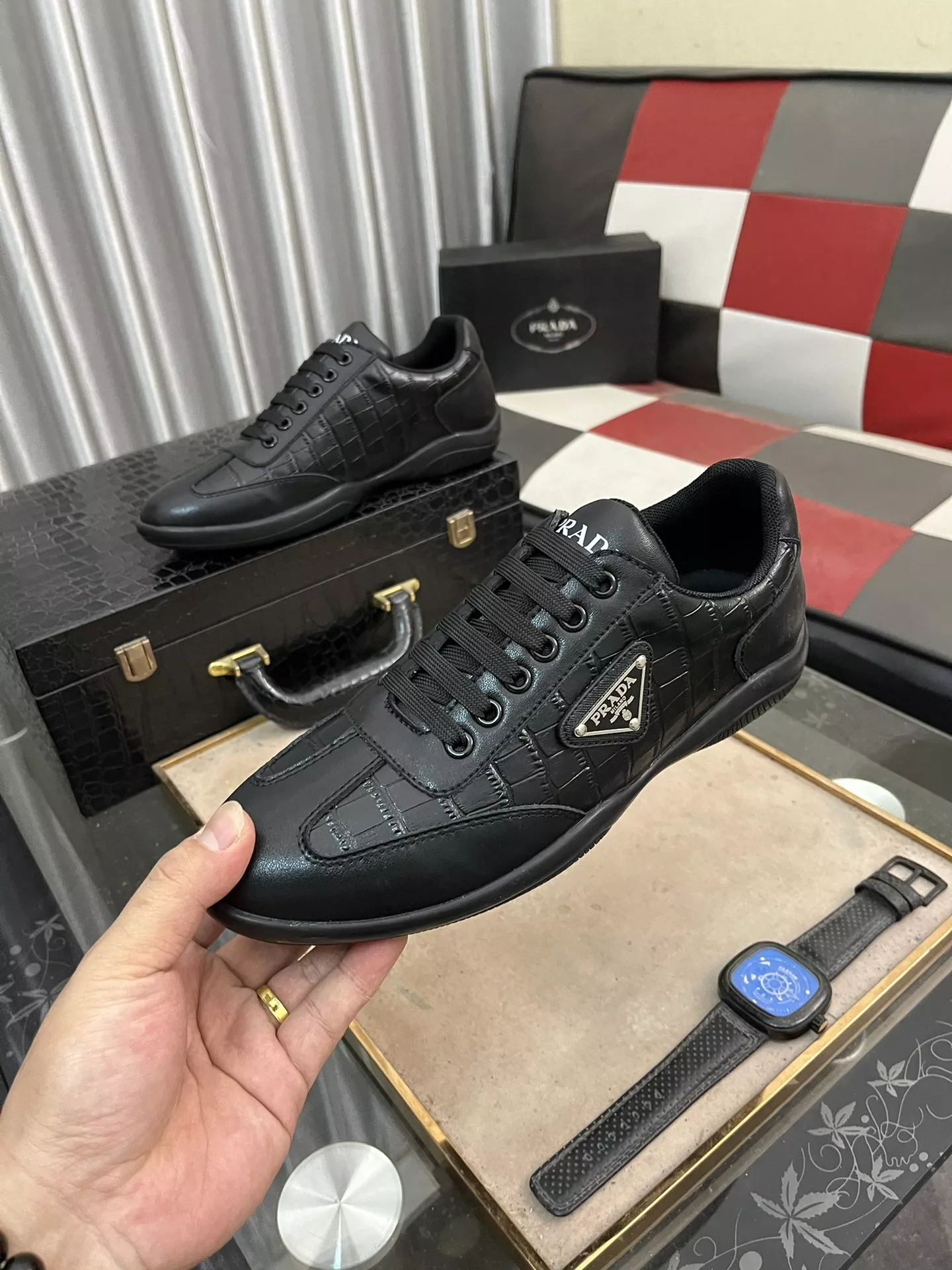 Prada Casual Shoes For Men Timeless 9318