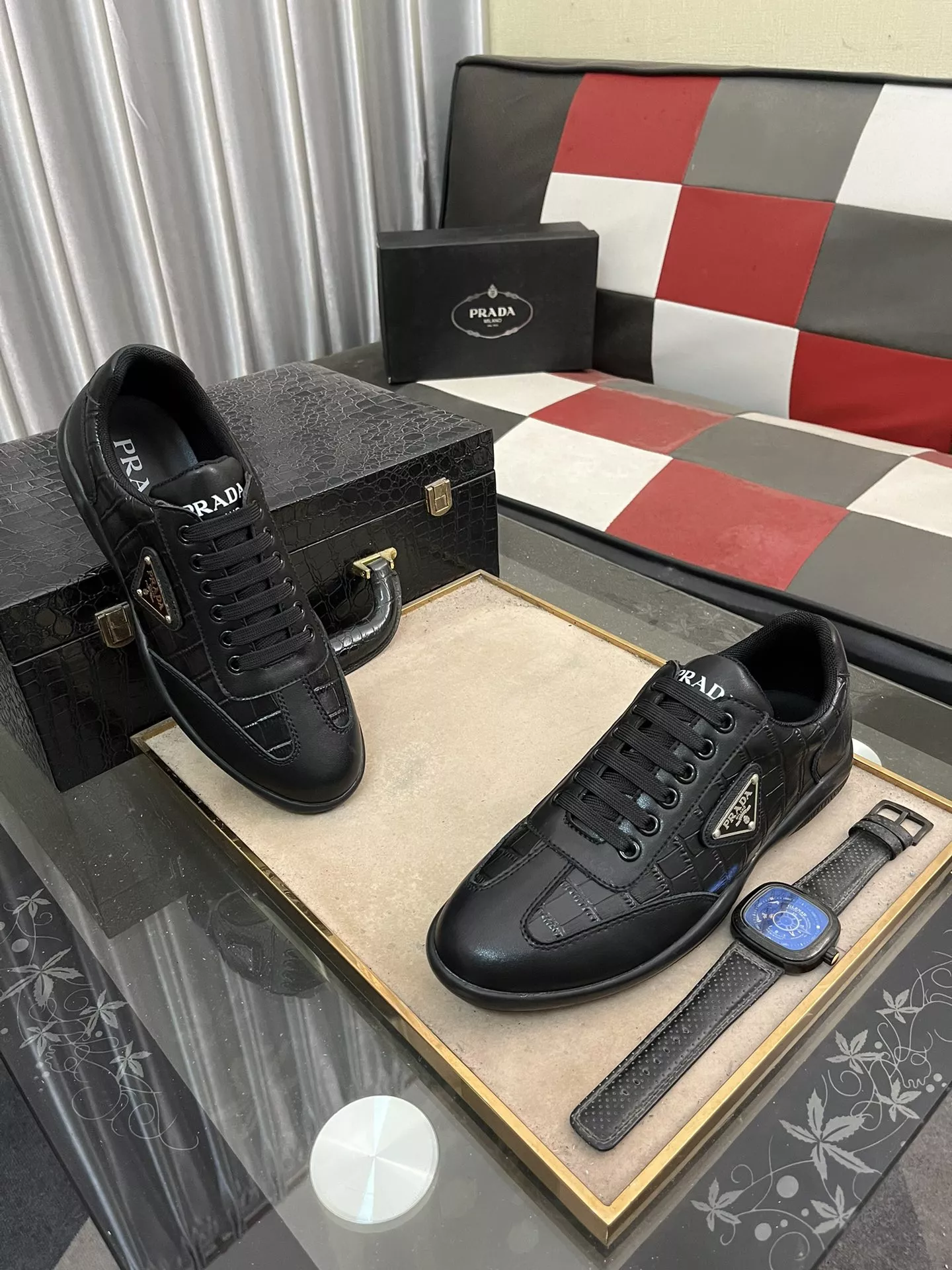 Prada Casual Shoes For Men Timeless 9318