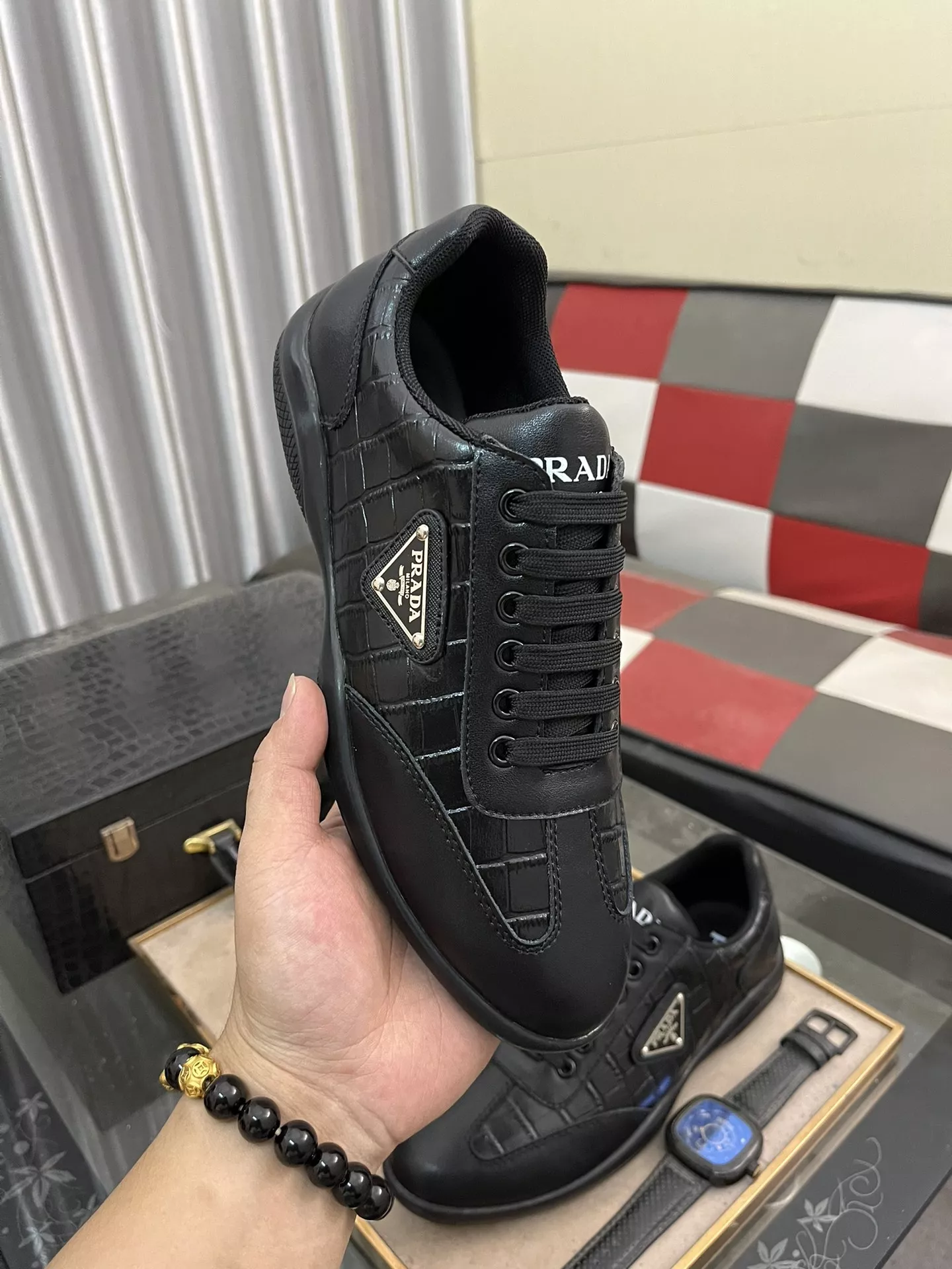 Prada Casual Shoes For Men Timeless 9318
