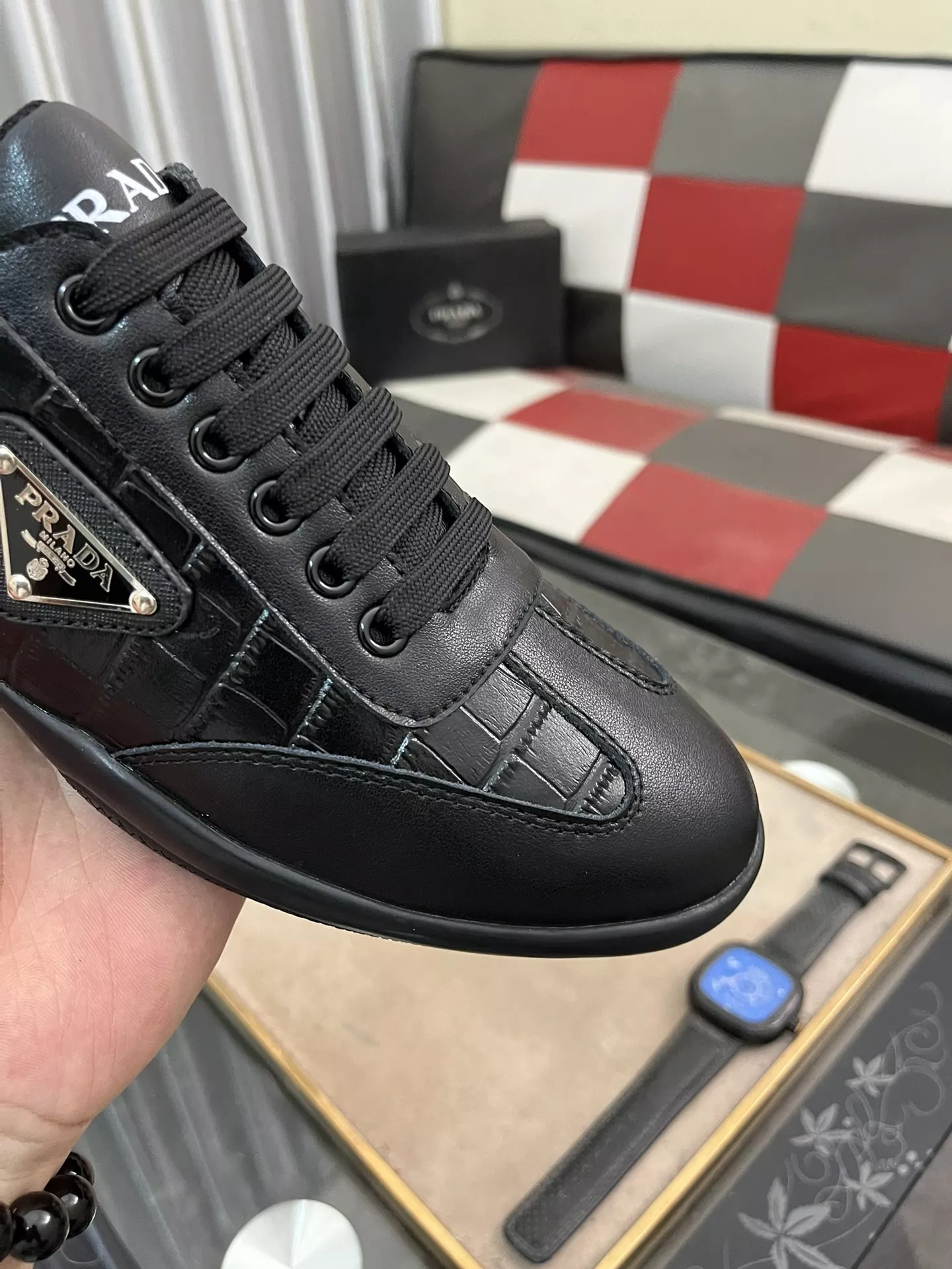Prada Casual Shoes For Men Timeless 9318