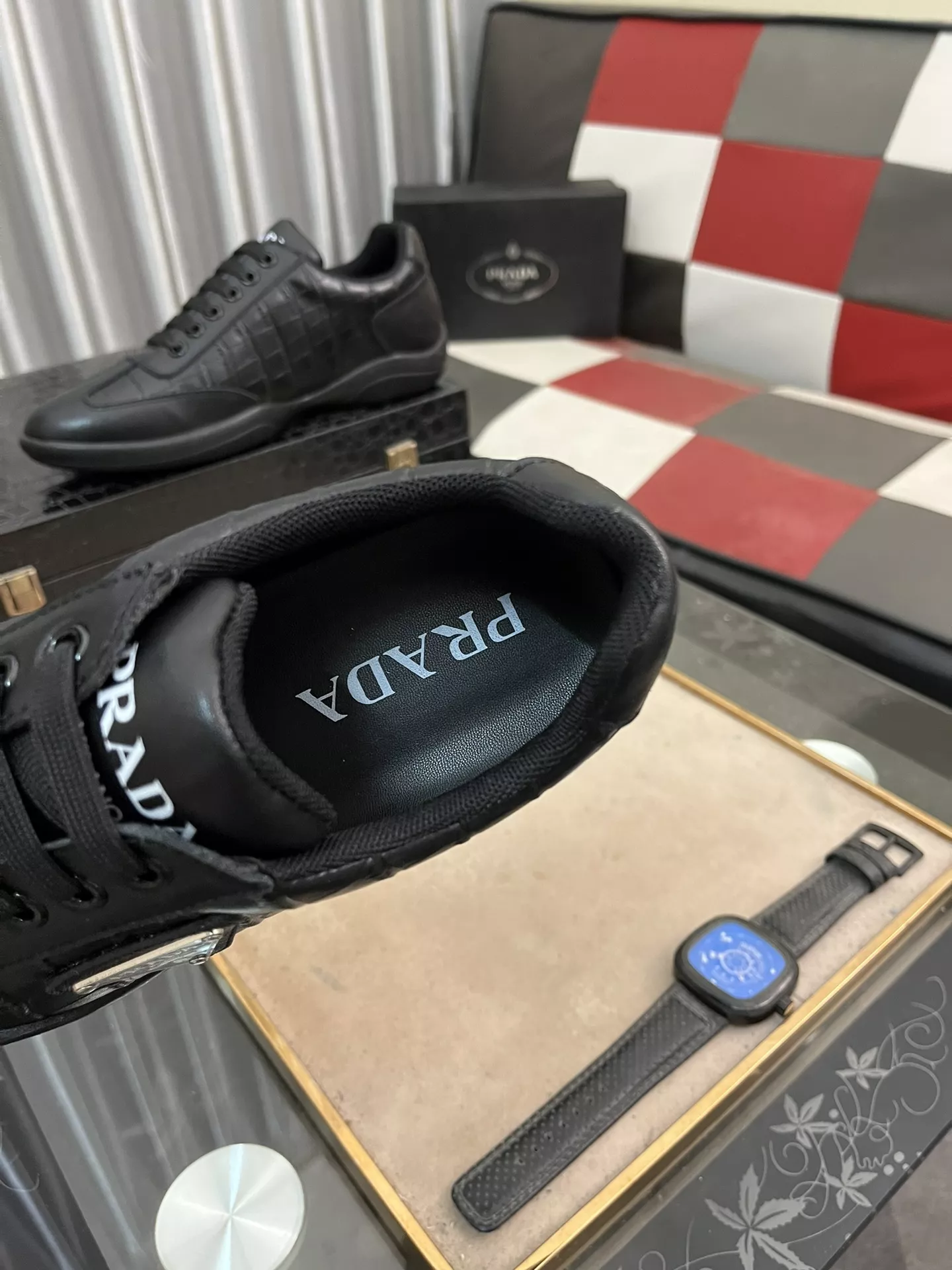 Prada Casual Shoes For Men Timeless 9318