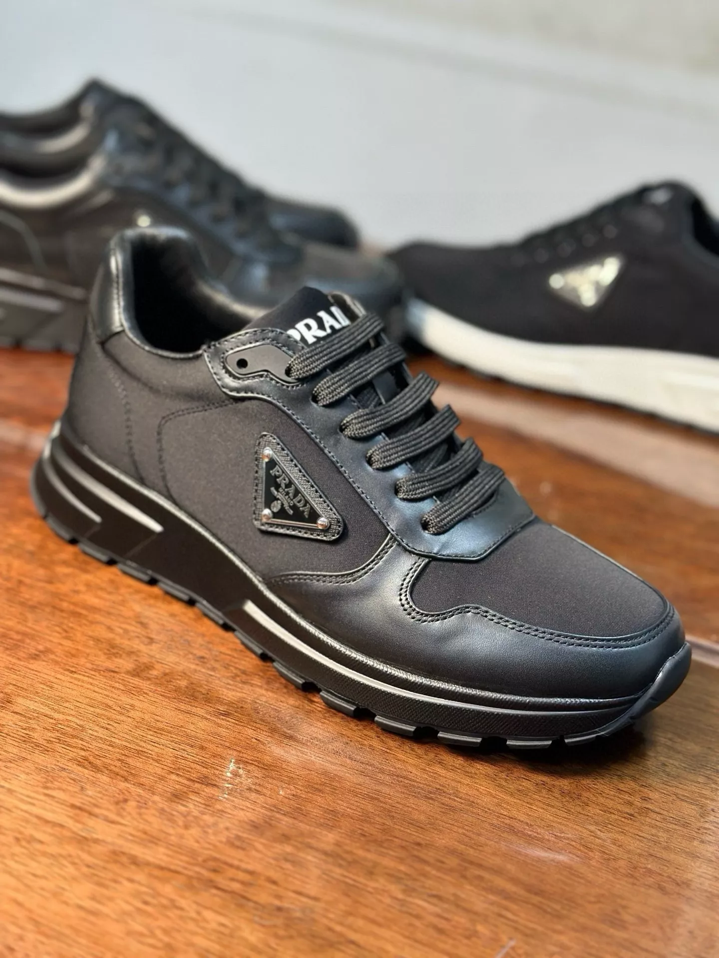 Prada Casual Shoes For Men Trendsetting 2473