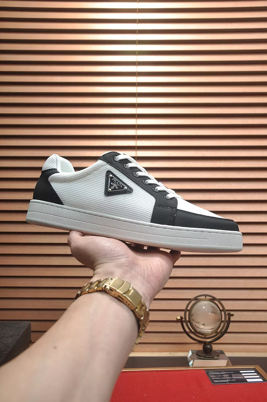 Prada Casual Shoes For Men Trendsetting 5562