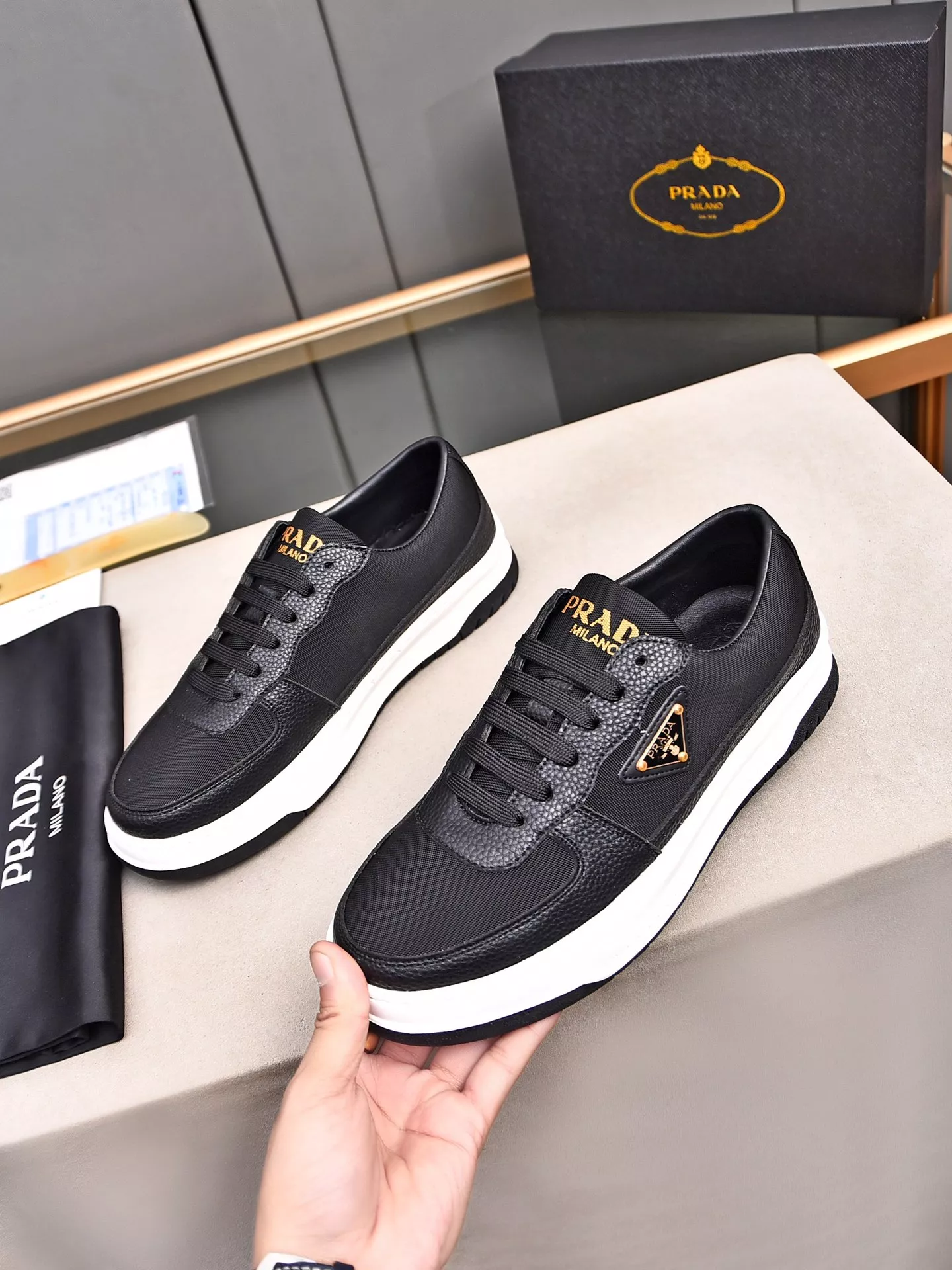 Prada Casual Shoes For Men Trendsetting 6520