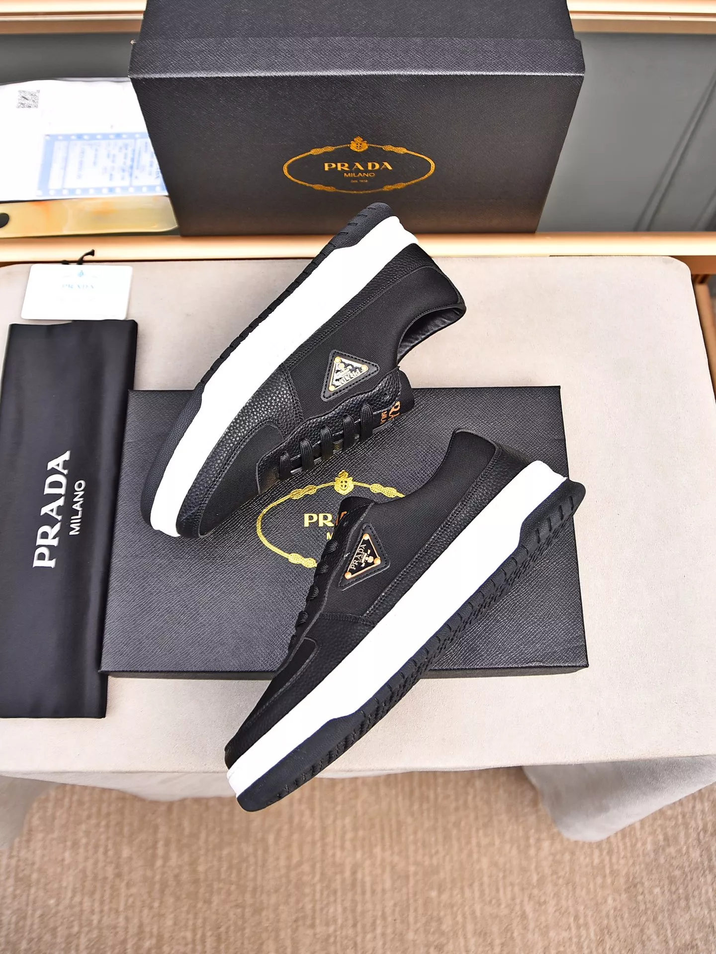 Prada Casual Shoes For Men Trendsetting 6520