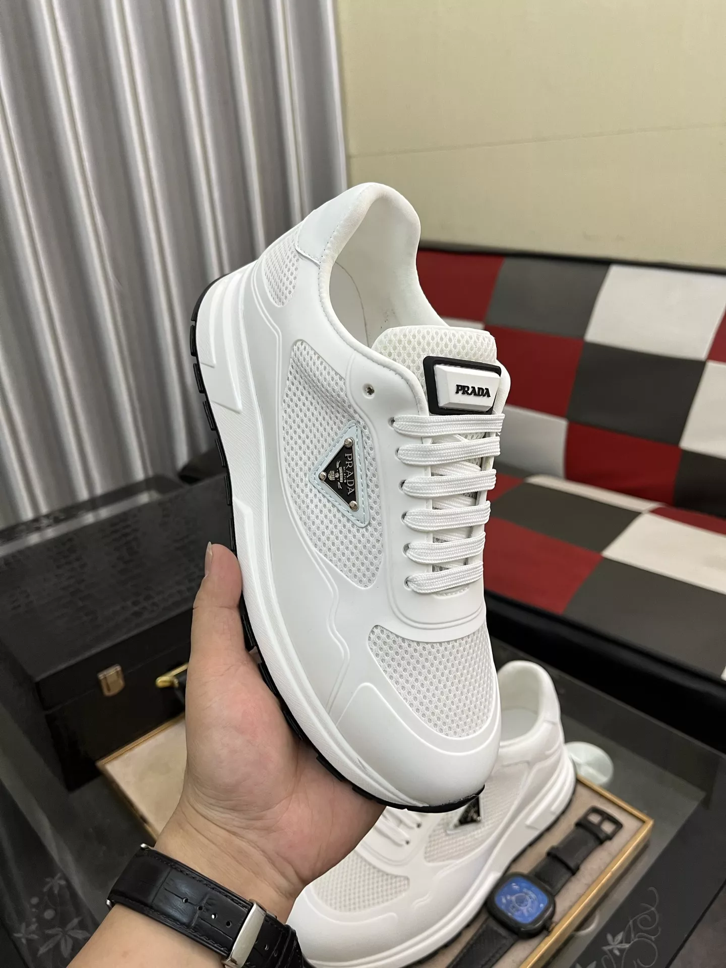 Prada Casual Shoes For Men Trendy 9100