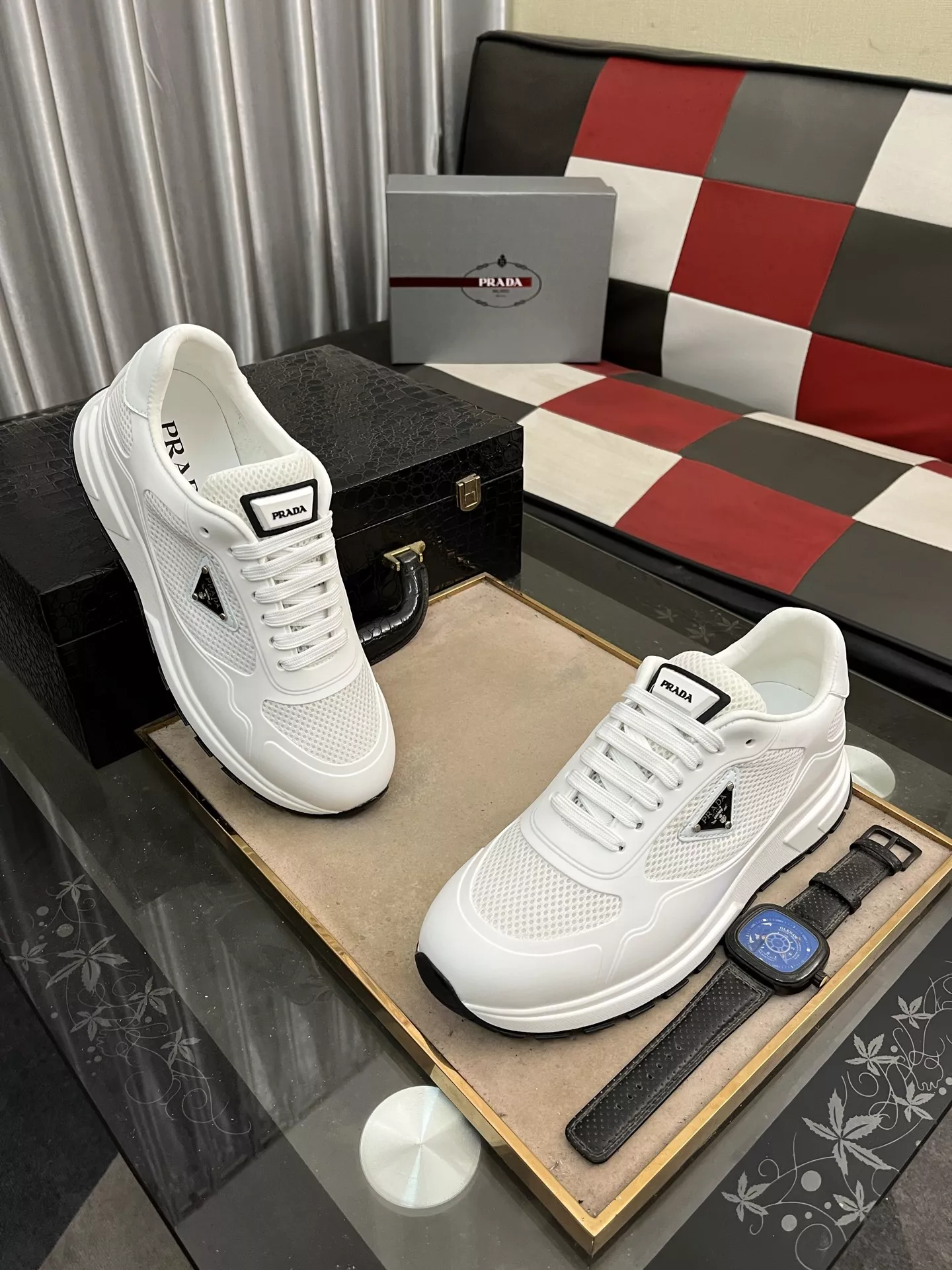 Prada Casual Shoes For Men Trendy 9100