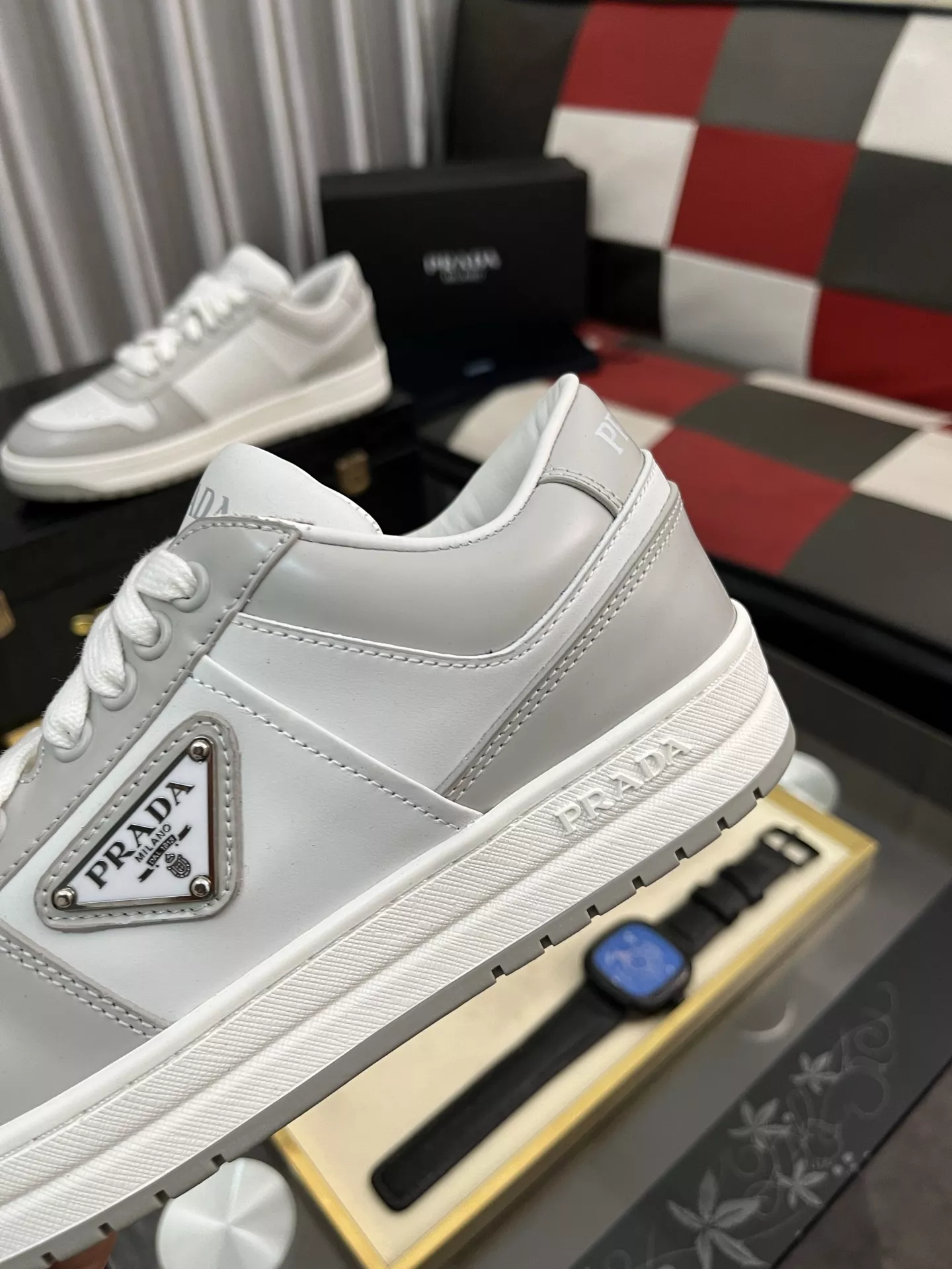 Prada Casual Shoes For Men UrbanStyle 3355