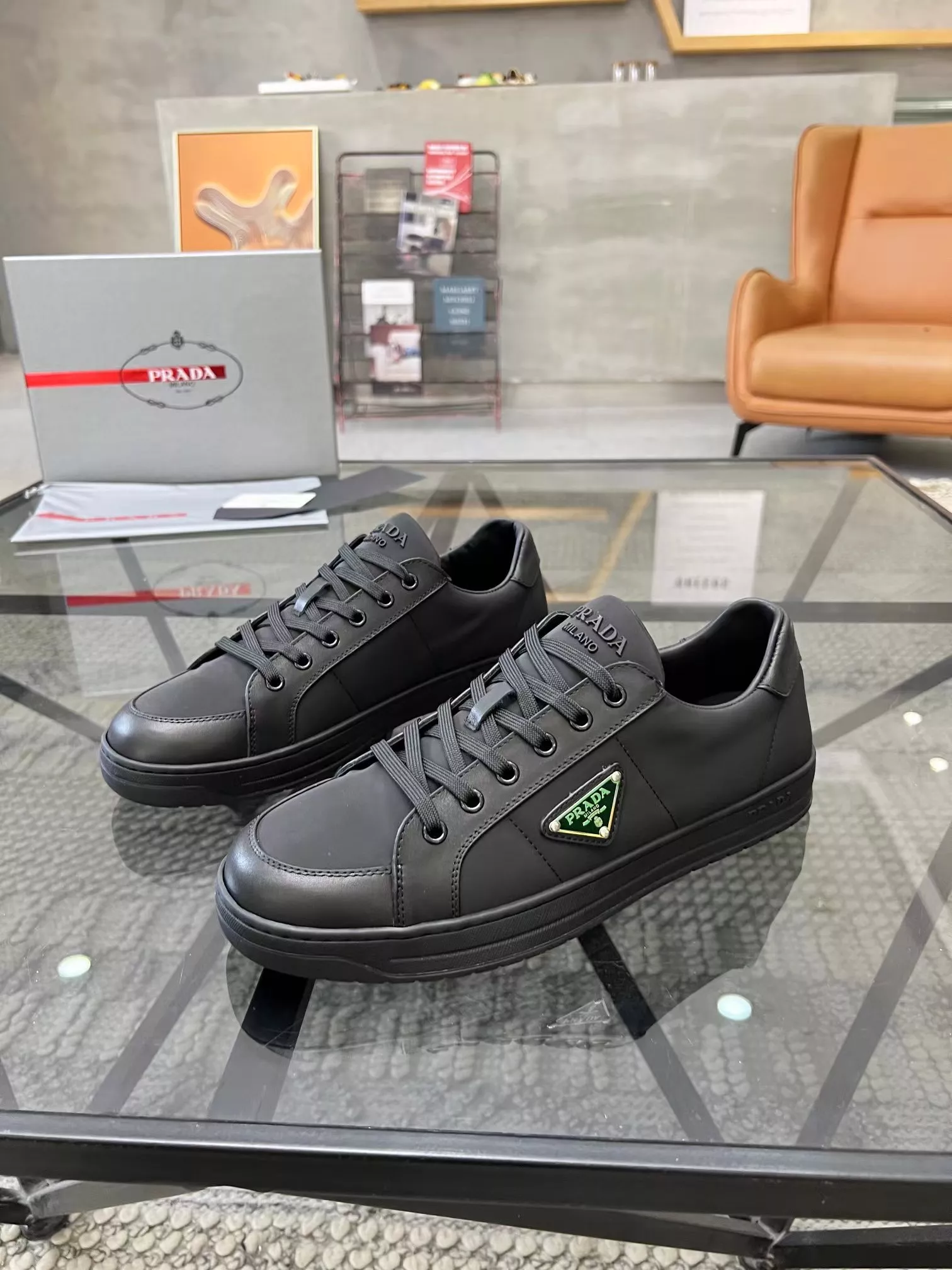 Prada Casual Shoes For Men Vibrant 9426