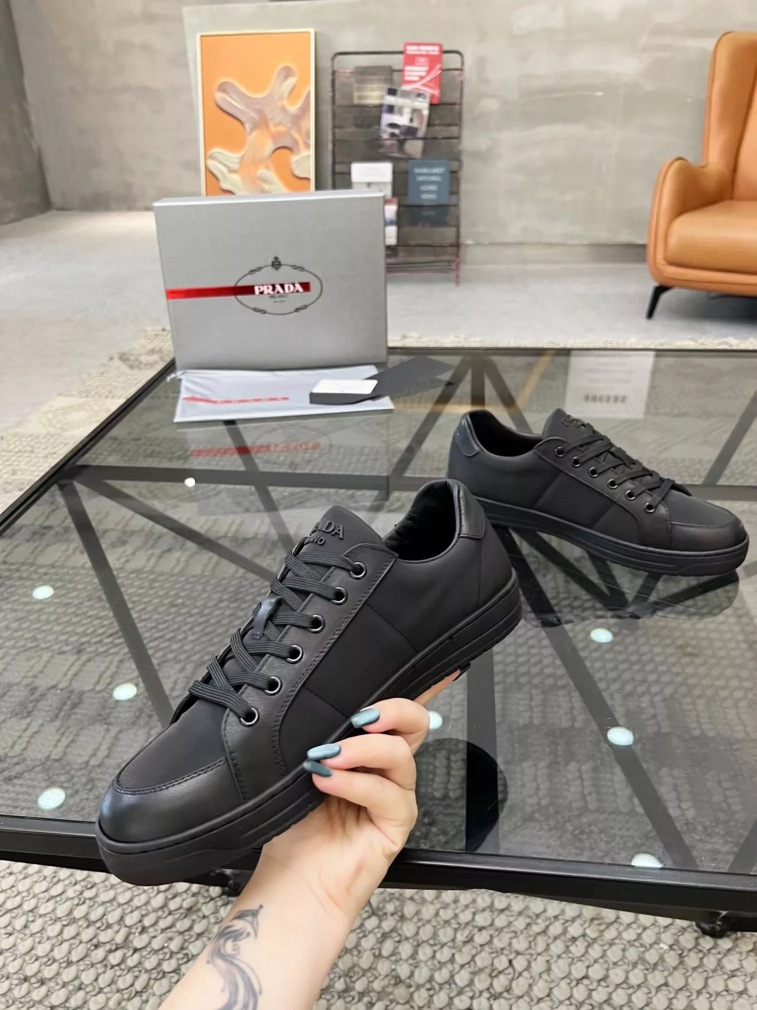 Prada Casual Shoes For Men Vibrant 9426