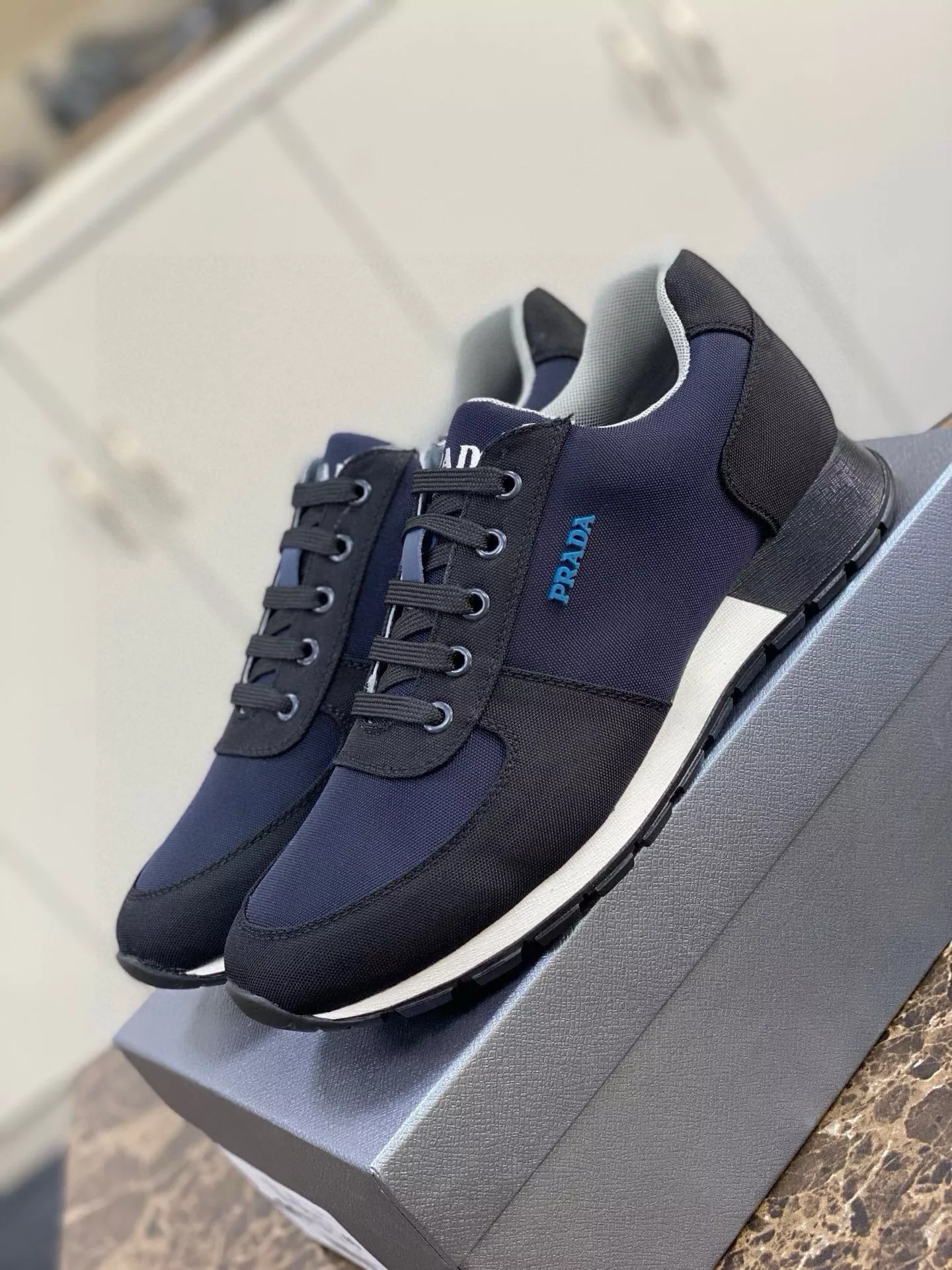 Prada Casual Shoes For Men WellDesigned 282
