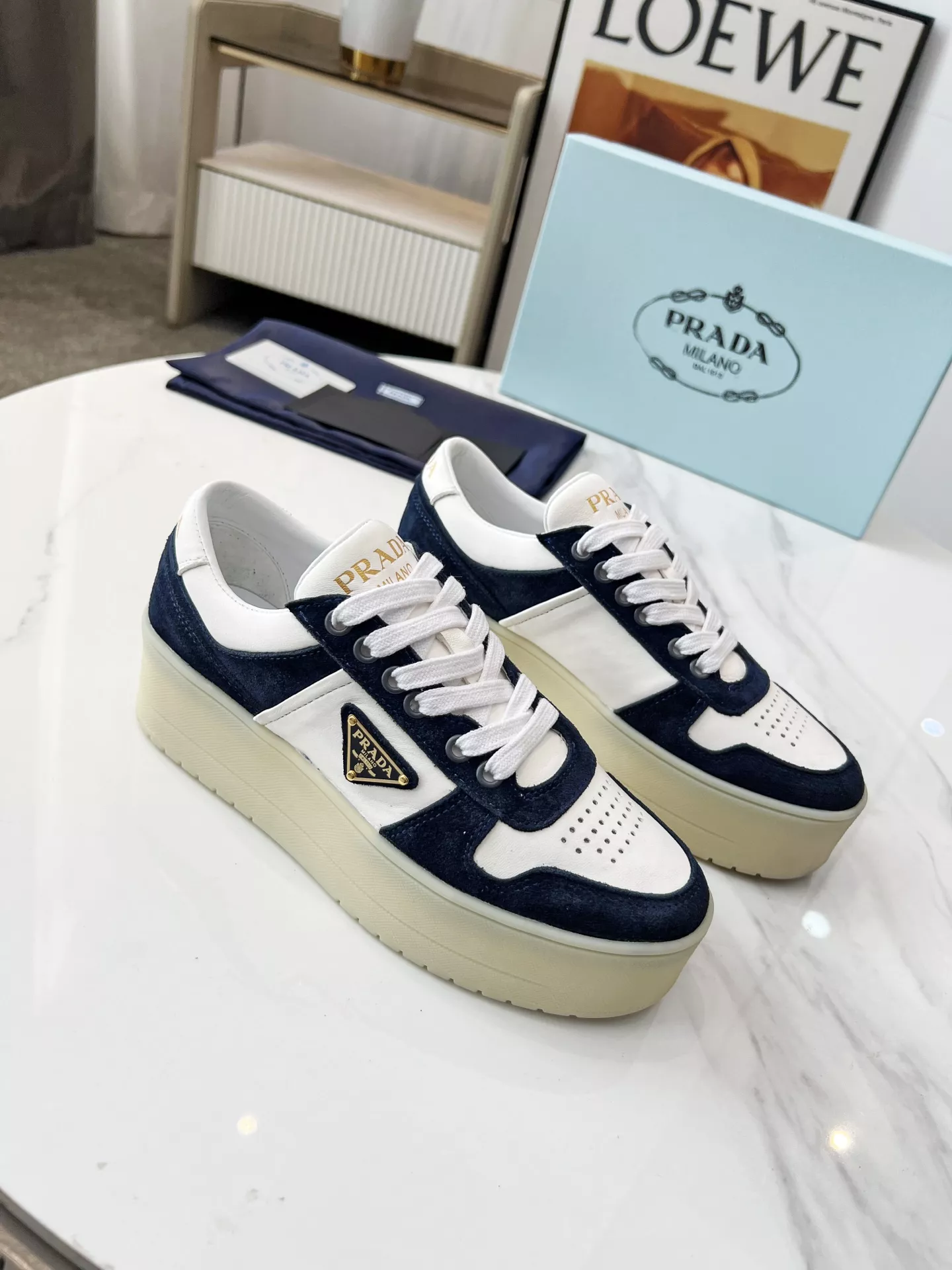 Prada Casual Shoes For Women Durable 7113