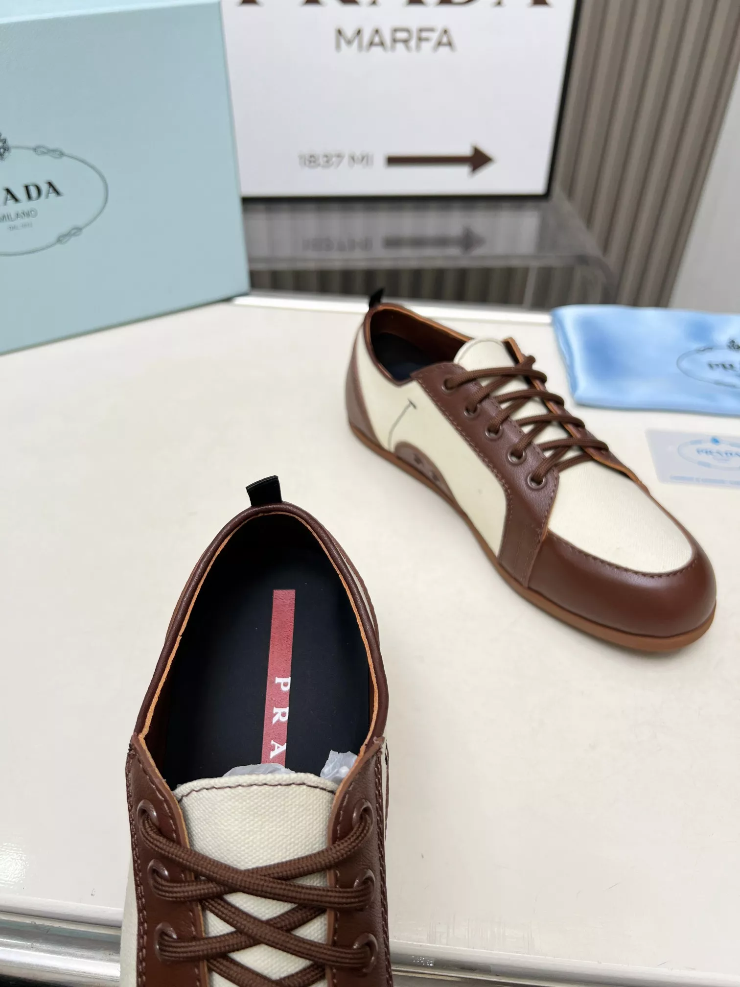 Prada Casual Shoes For Women EyeCatching 4751