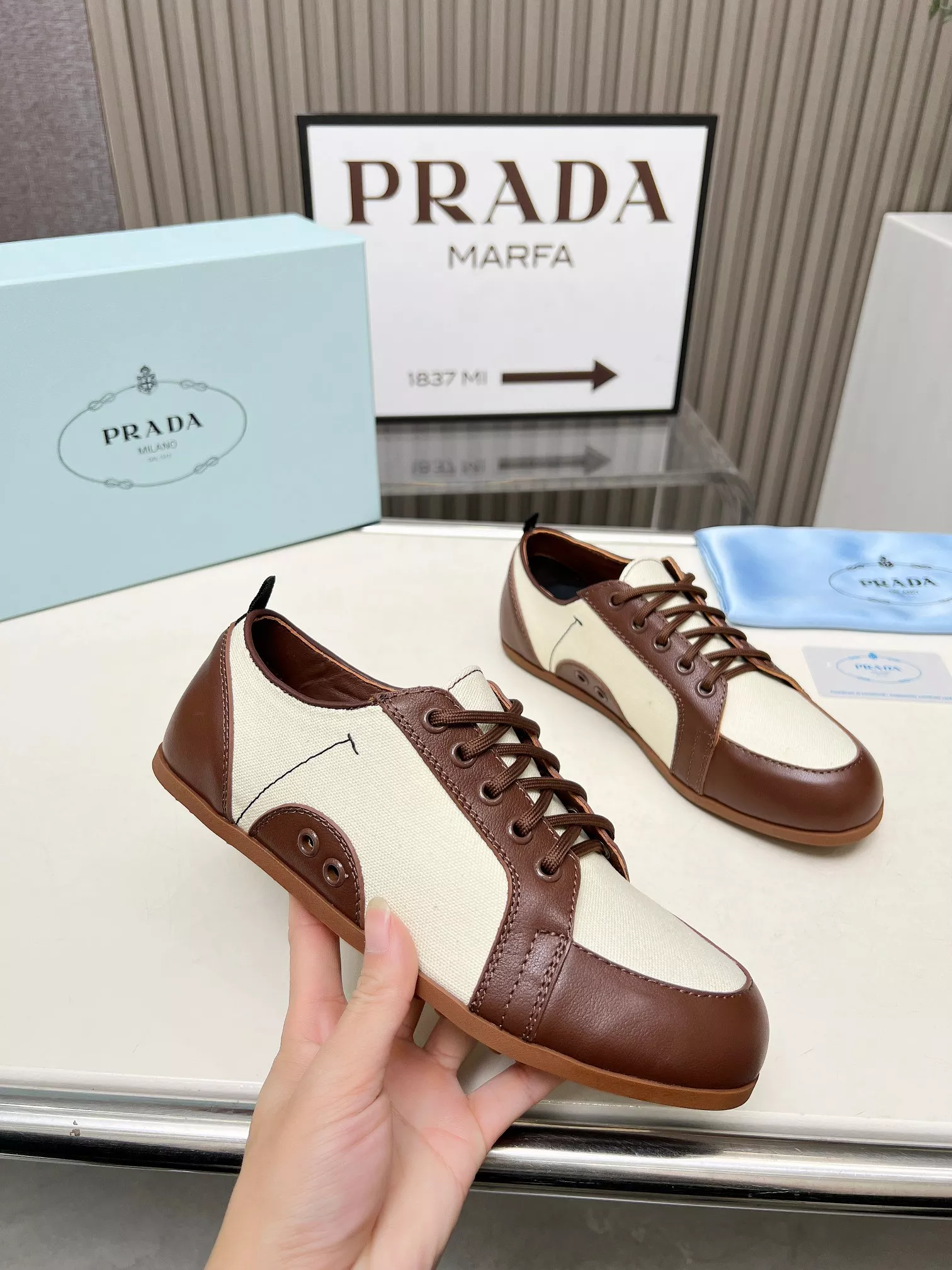 Prada Casual Shoes For Women EyeCatching 4751