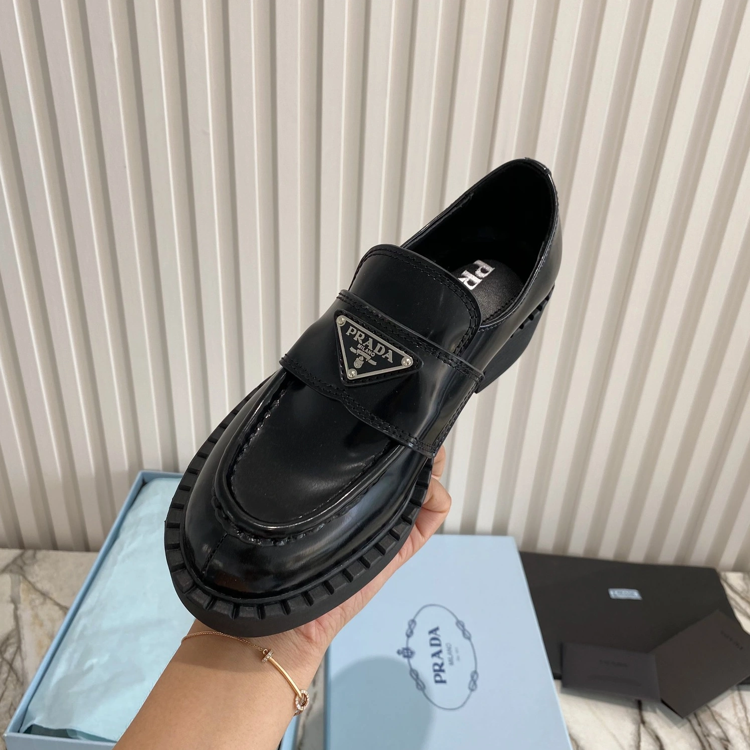 Prada Casual Shoes For Women Sophisticated 8117