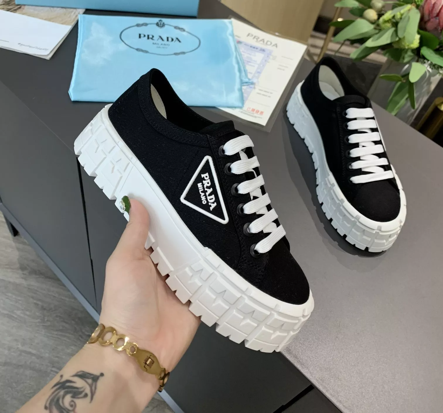 Prada Casual Shoes For Women Versatile 4128