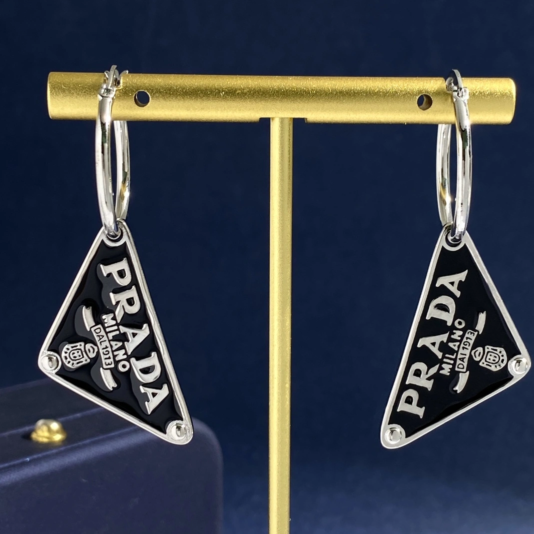 Prada Earrings For Women Durable 7261