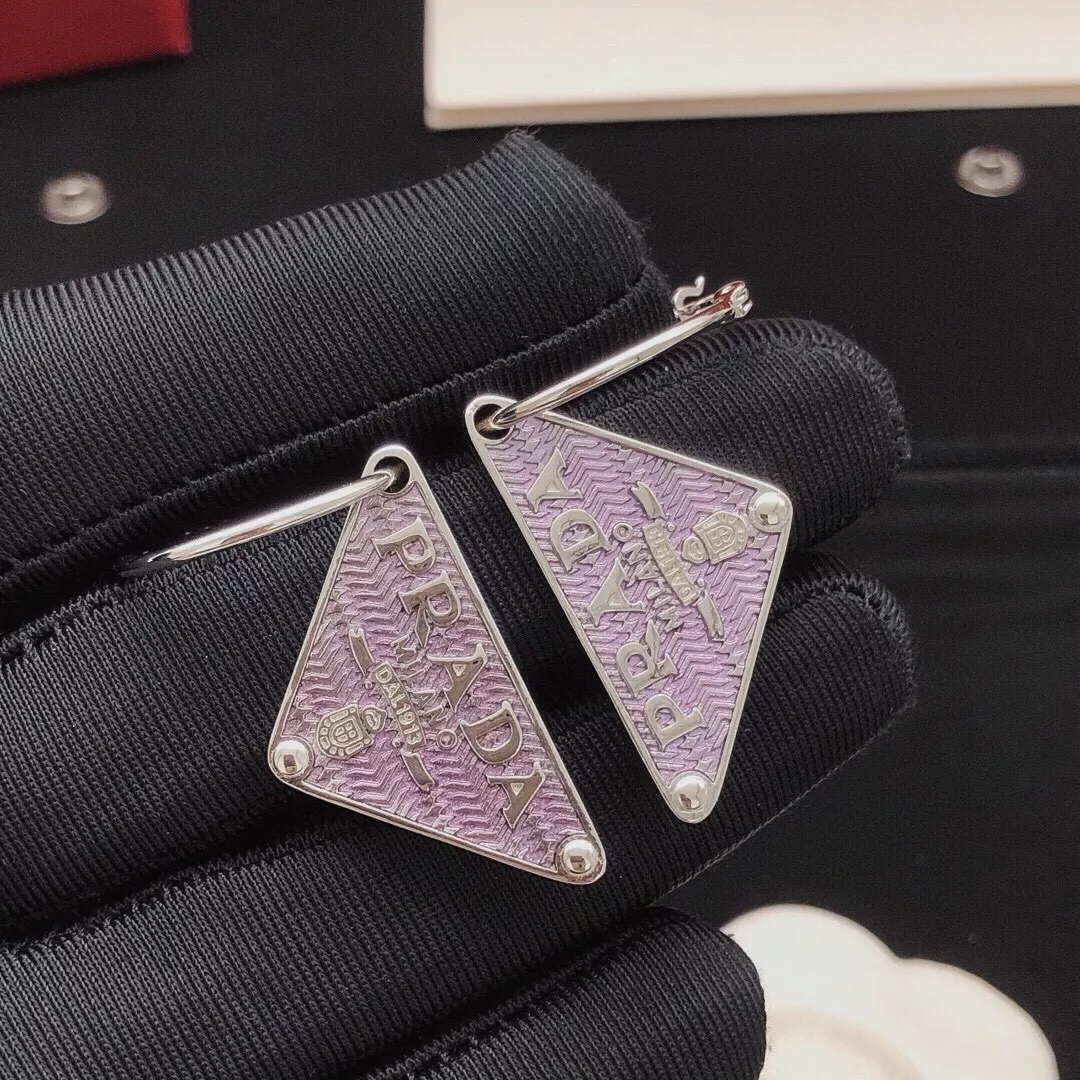 Prada Earrings For Women Elegant 7966