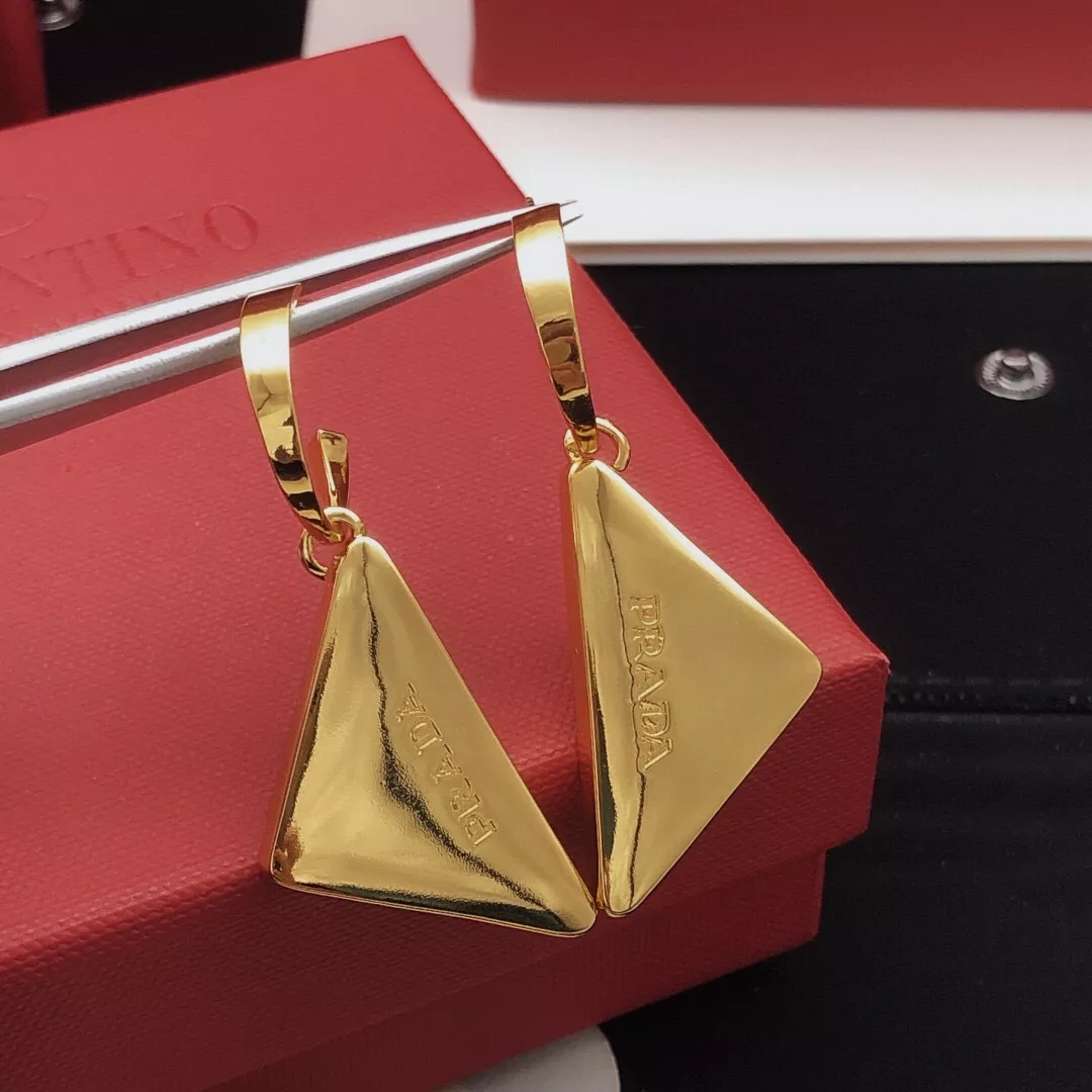 Prada Earrings For Women Flexible 4510